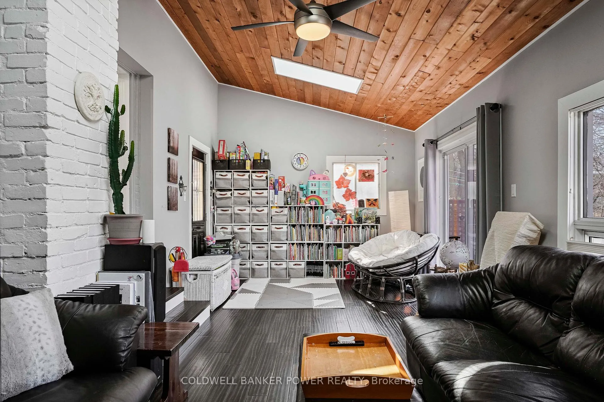 Photo 17 of 357 Wortley Road, London, South G — HOMEH