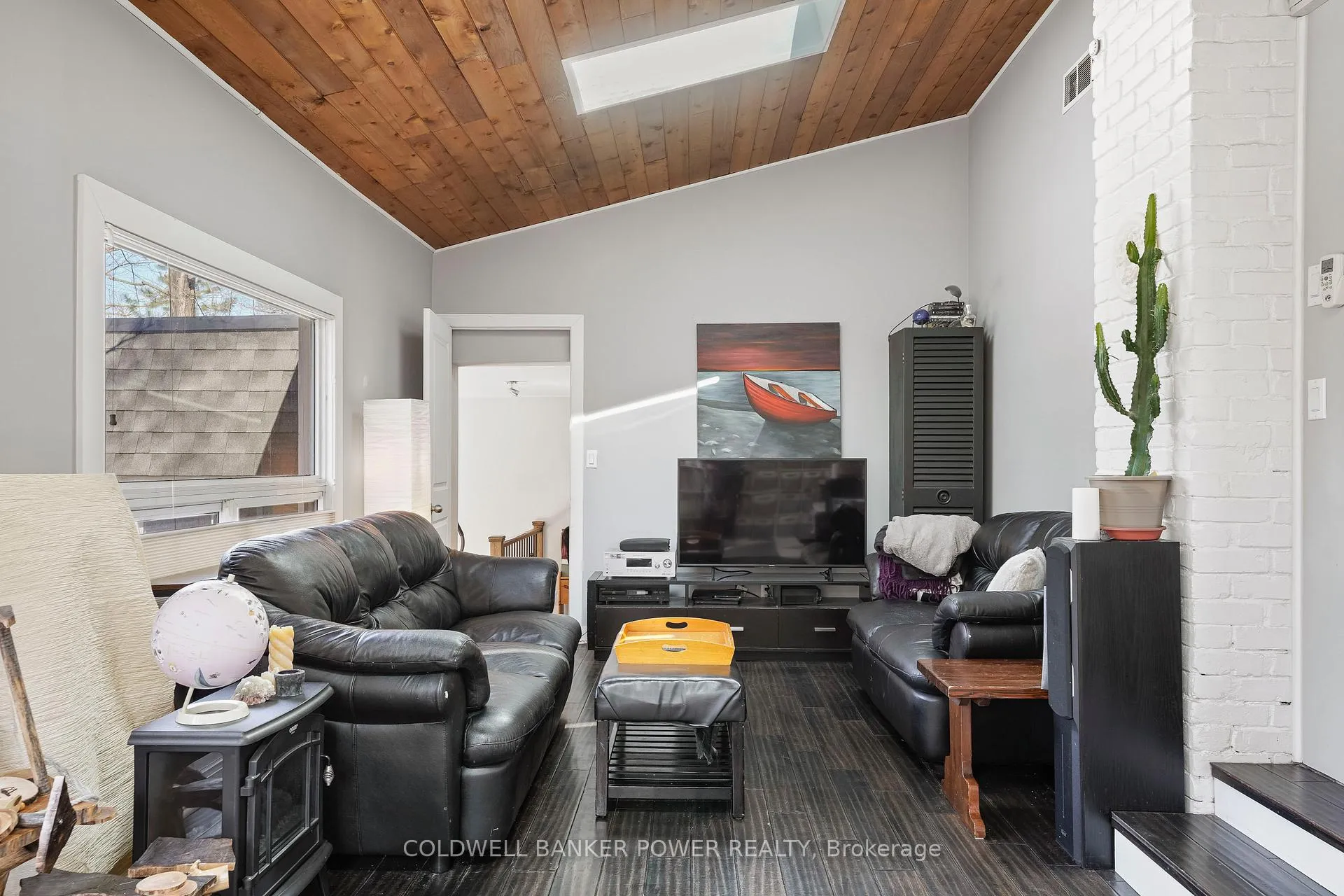 Photo 18 of 357 Wortley Road, London, South G — HOMEH
