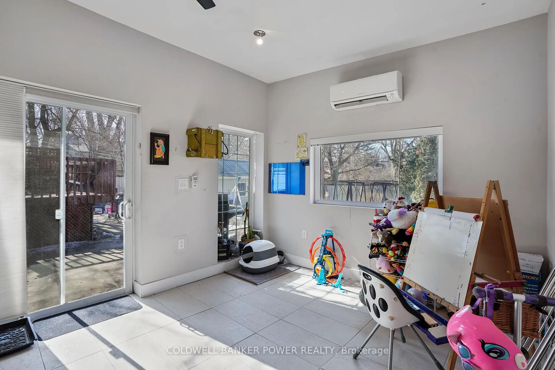 Photo 19 of 357 Wortley Road, London, South G — HOMEH