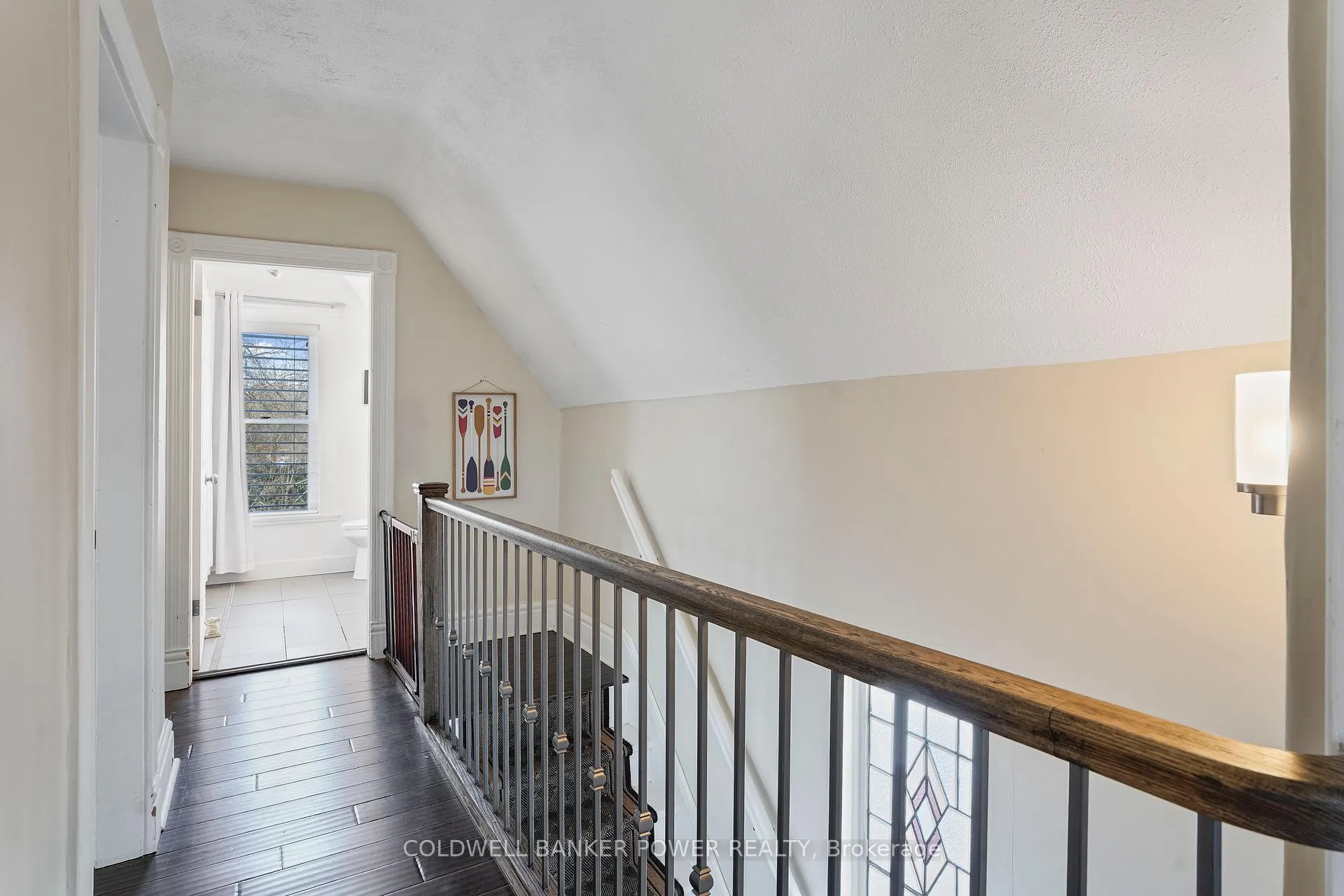 Photo 21 of 357 Wortley Road, London, South G — HOMEH
