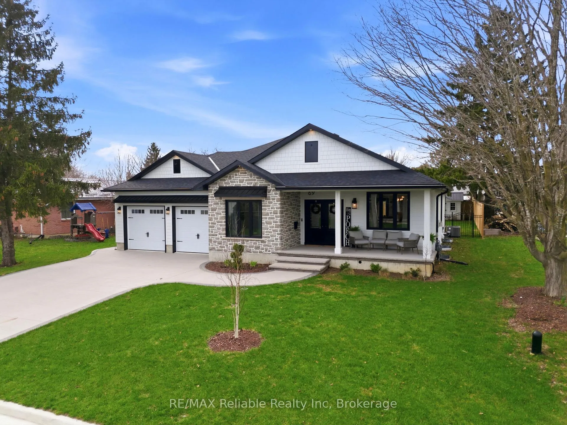 Photo 2 of 69 Ransford Street, Central Huron, Clinton — HOMEH