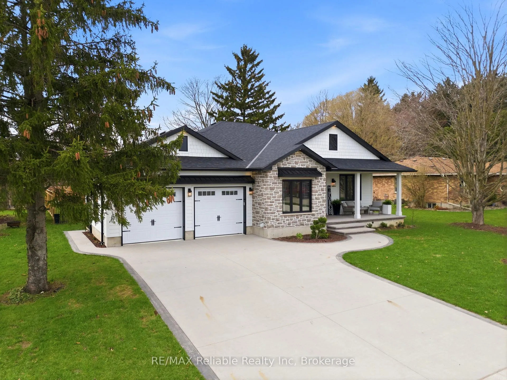 Photo 3 of 69 Ransford Street, Central Huron, Clinton — HOMEH