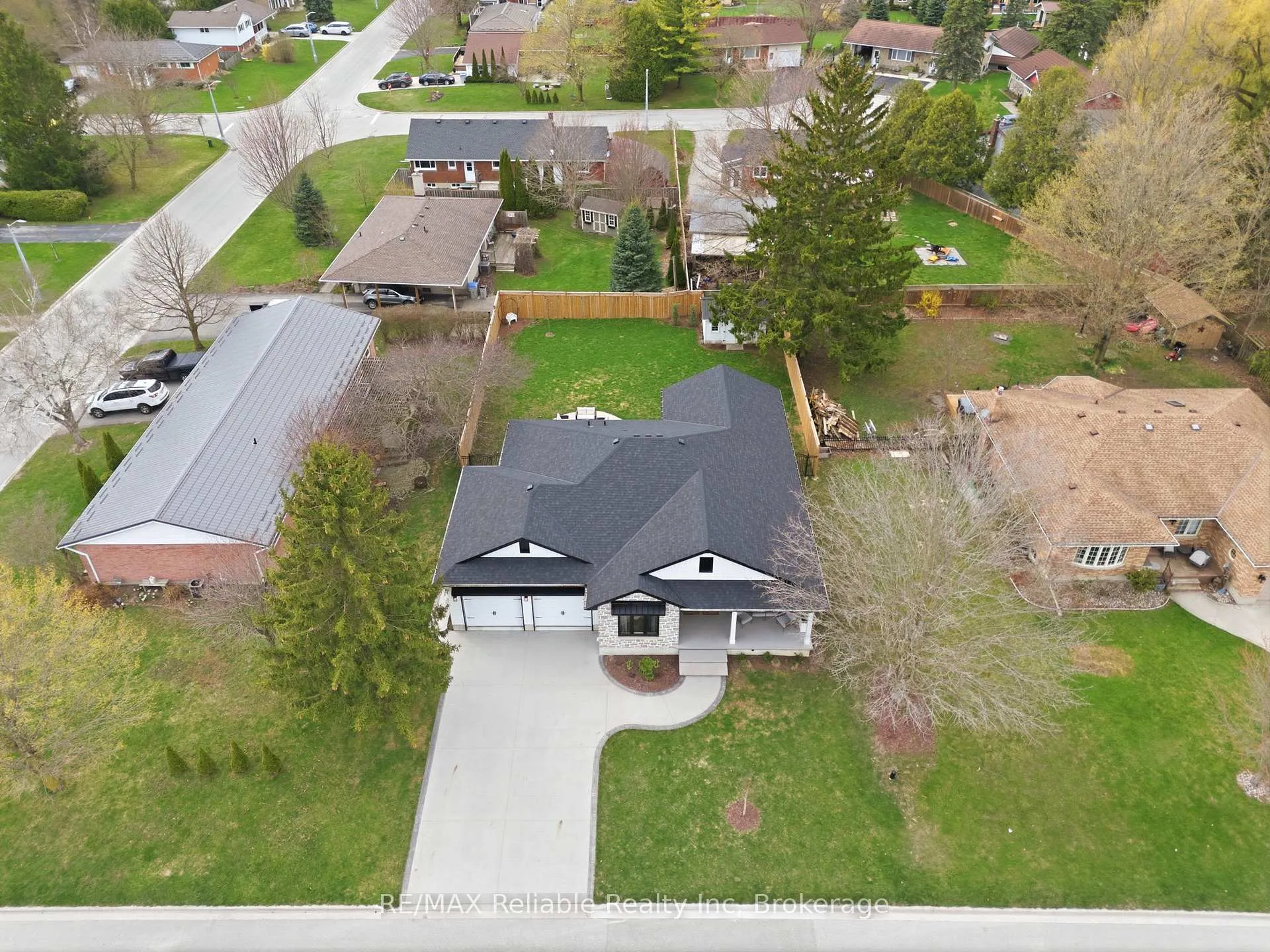 Photo 5 of 69 Ransford Street, Central Huron, Clinton — HOMEH