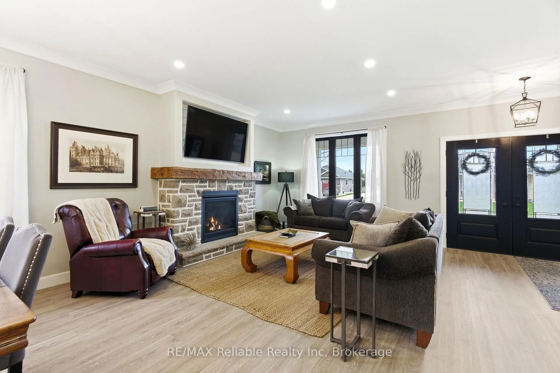 Photo 10 of 69 Ransford Street, Central Huron, Clinton — HOMEH