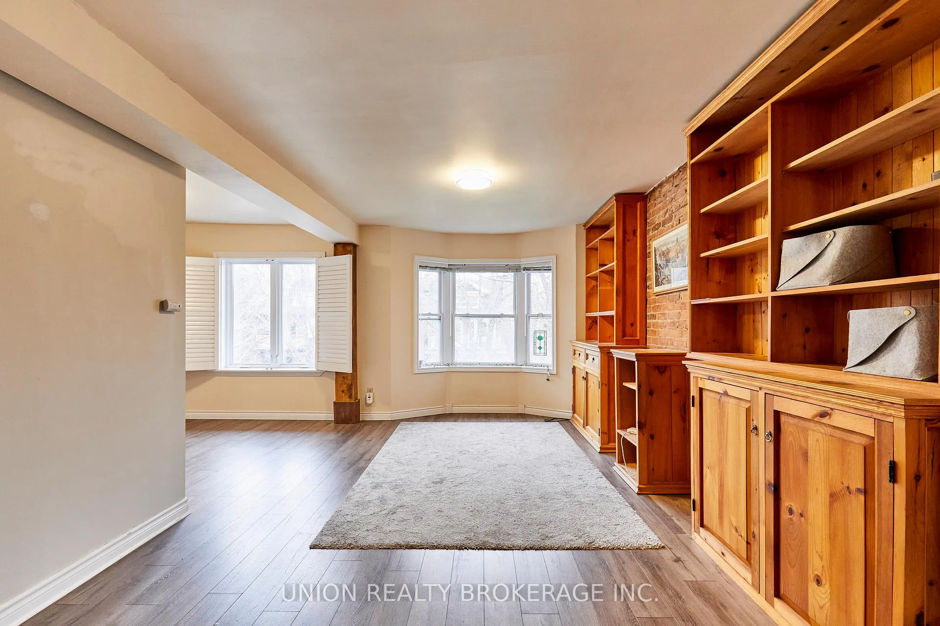 Photo 3 of 92 Dixon Avenue, Toronto, The Beaches — HOMEH