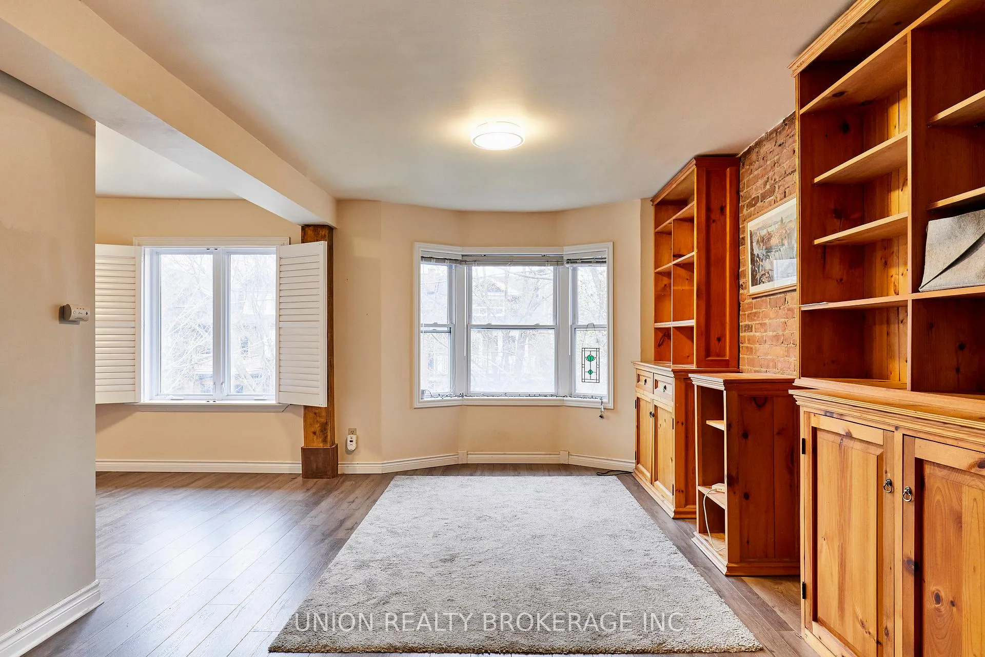 Photo 4 of 92 Dixon Avenue, Toronto, The Beaches — HOMEH