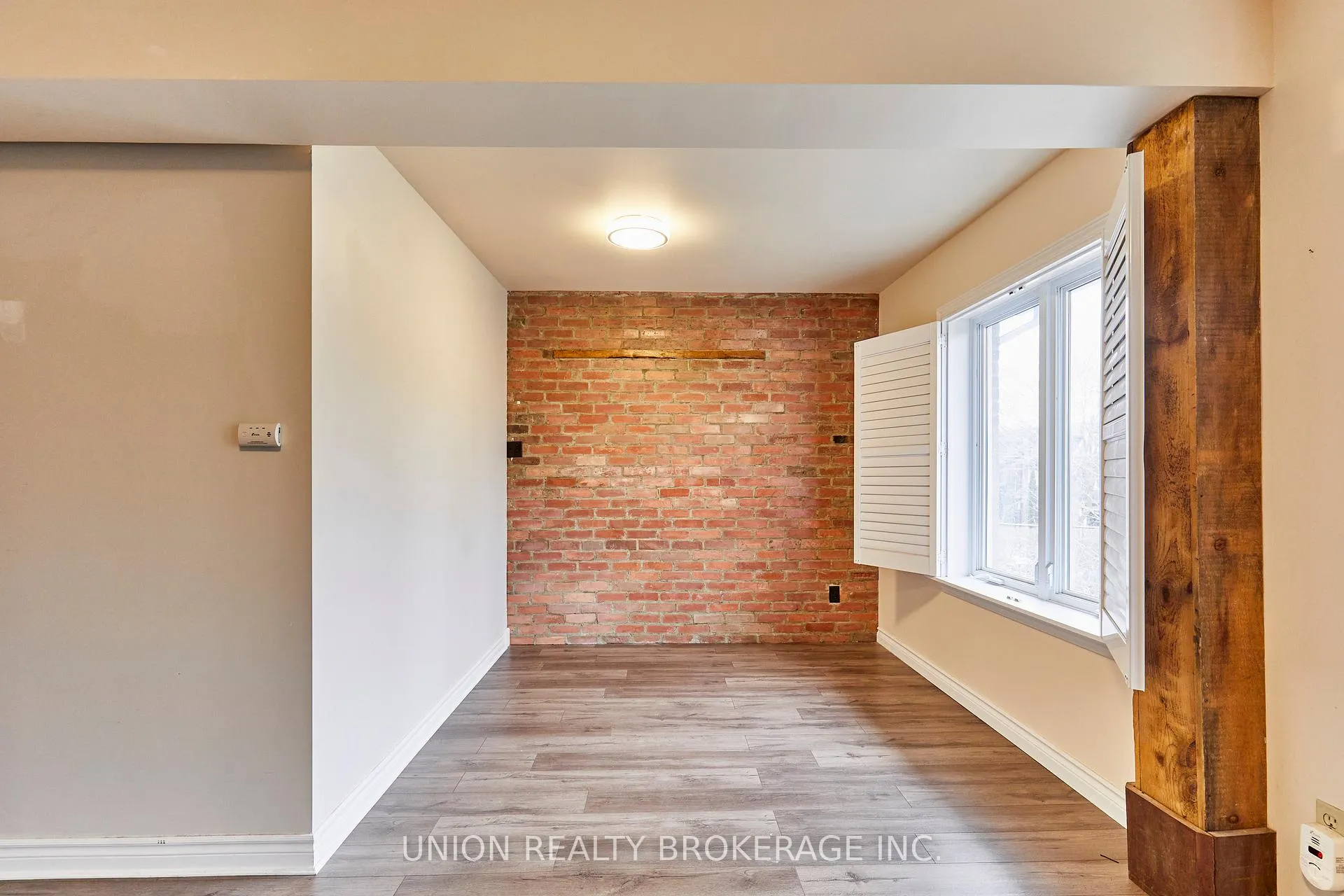 Photo 7 of 92 Dixon Avenue, Toronto, The Beaches — HOMEH