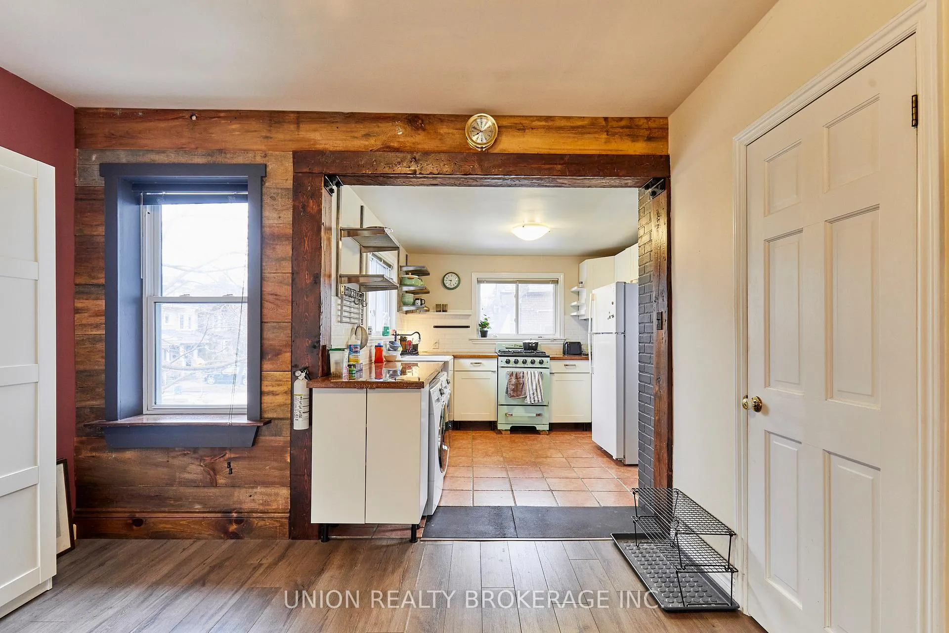 Photo 10 of 92 Dixon Avenue, Toronto, The Beaches — HOMEH