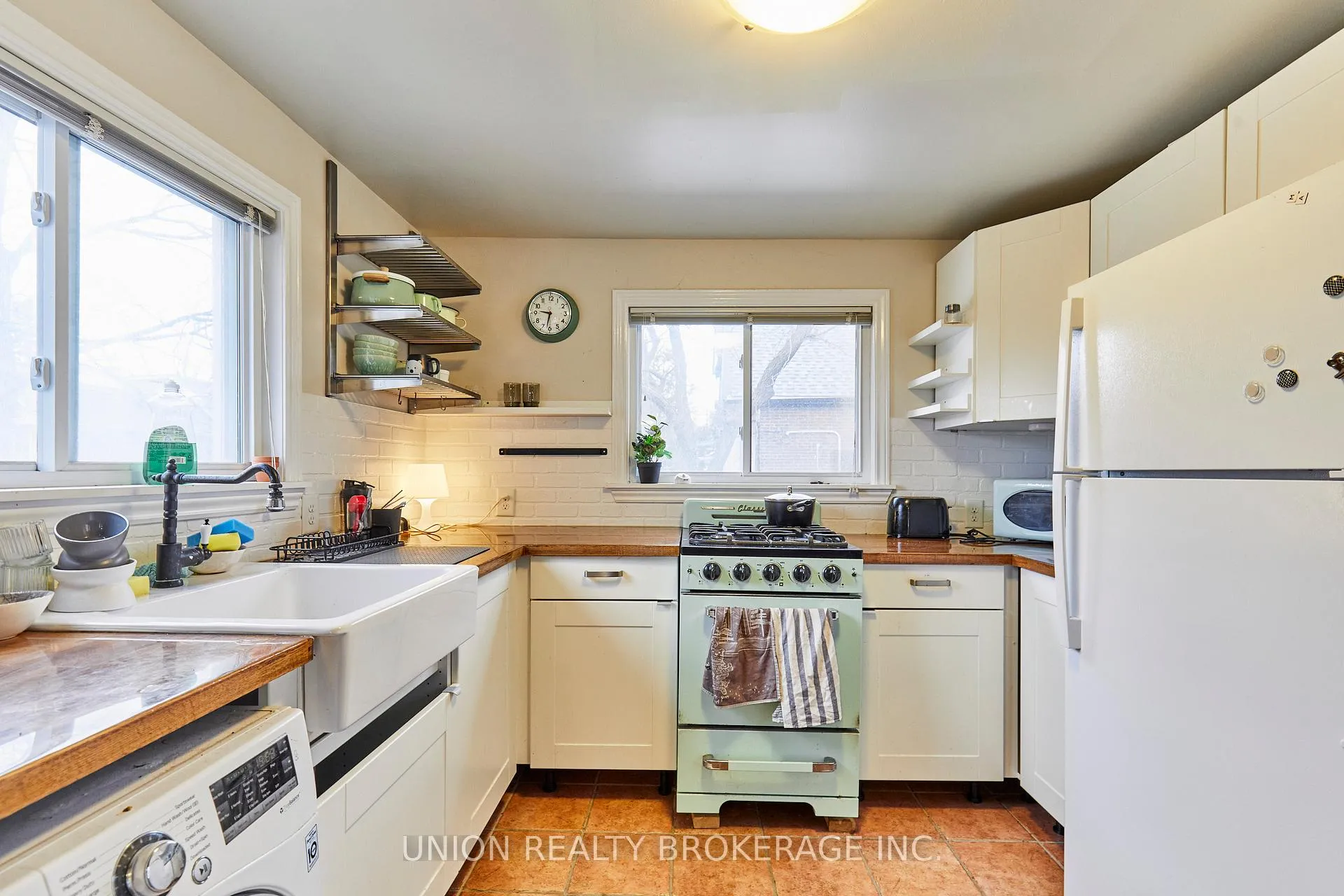 Photo 12 of 92 Dixon Avenue, Toronto, The Beaches — HOMEH