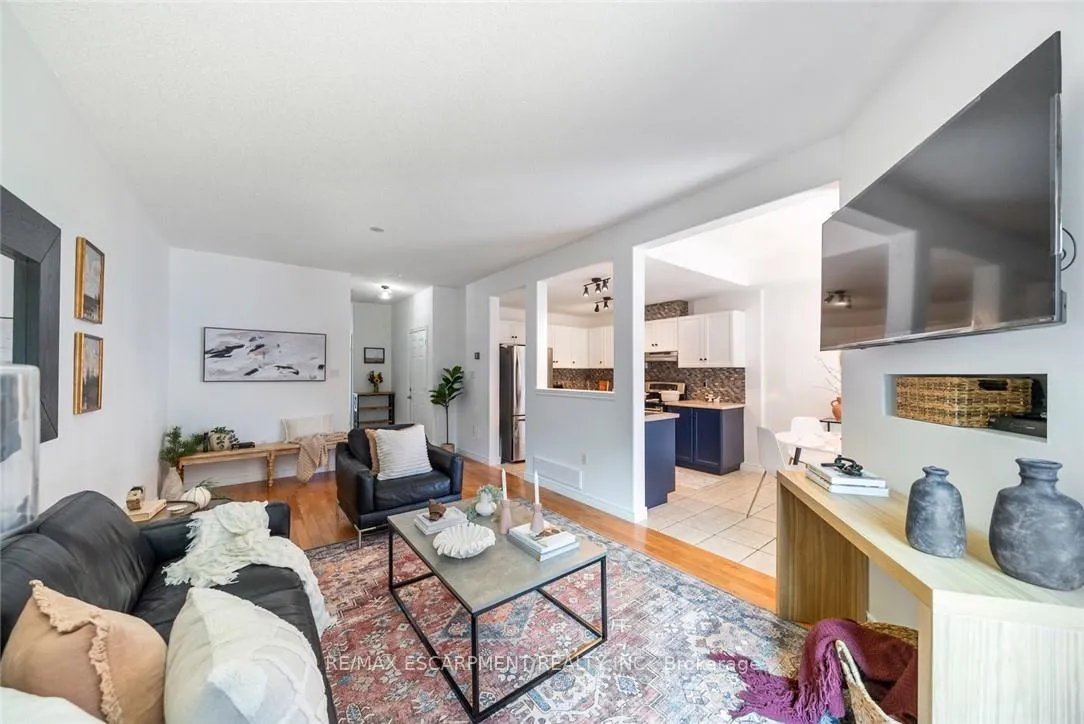 Photo 12 of Unit 4, 10 Liddycoat Lane, Hamilton, Ancaster — HOMEH