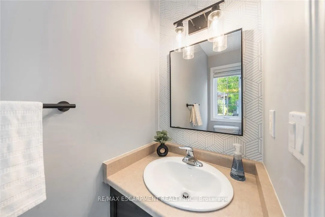 Photo 23 of Unit 4, 10 Liddycoat Lane, Hamilton, Ancaster — HOMEH