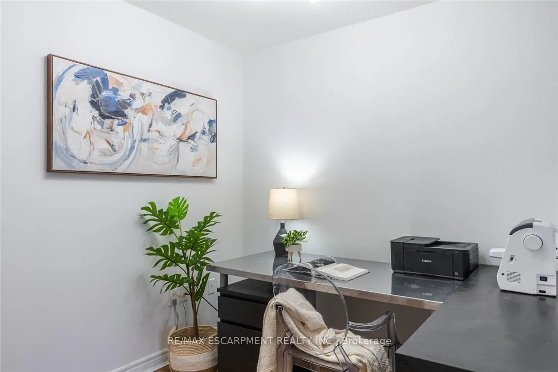 Photo 25 of Unit 4, 10 Liddycoat Lane, Hamilton, Ancaster — HOMEH
