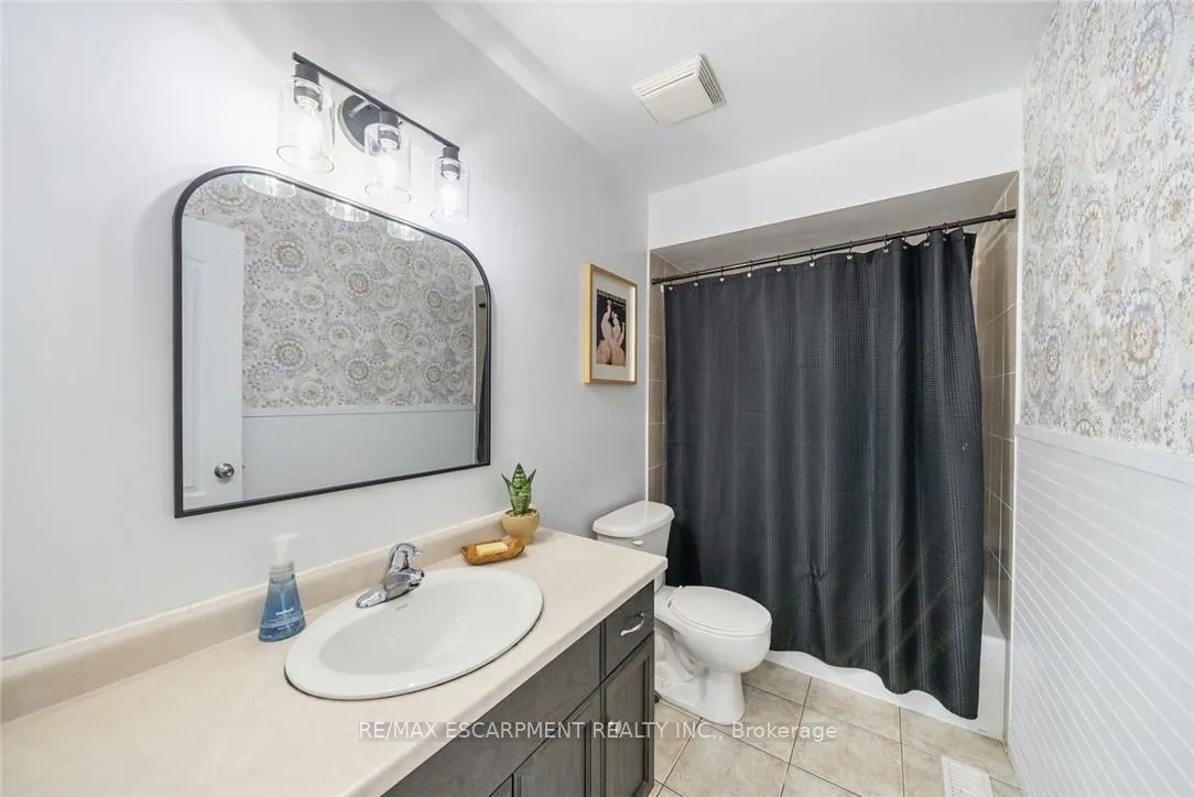 Photo 31 of Unit 4, 10 Liddycoat Lane, Hamilton, Ancaster — HOMEH