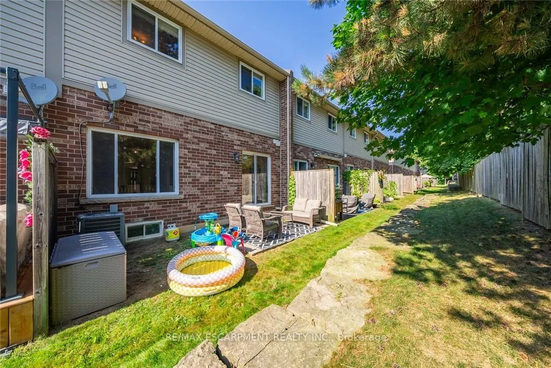 Photo 38 of Unit 4, 10 Liddycoat Lane, Hamilton, Ancaster — HOMEH