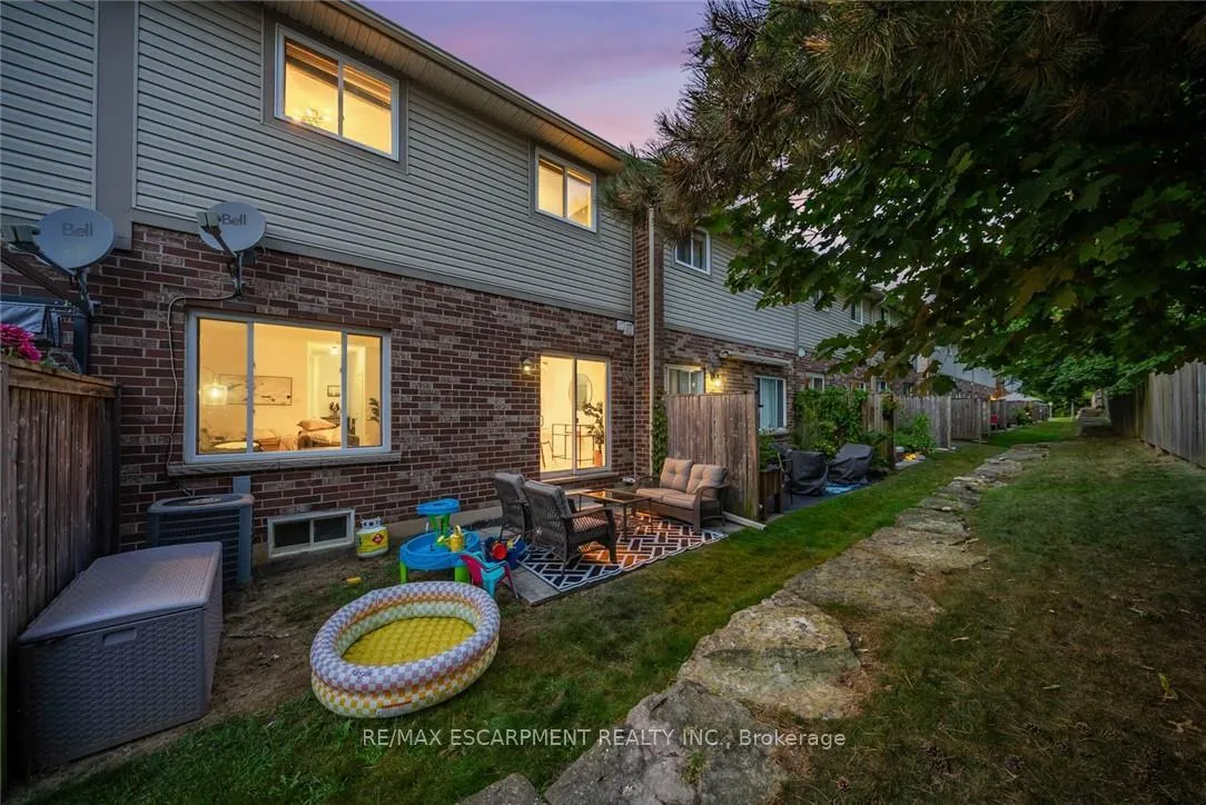 Photo 44 of Unit 4, 10 Liddycoat Lane, Hamilton, Ancaster — HOMEH