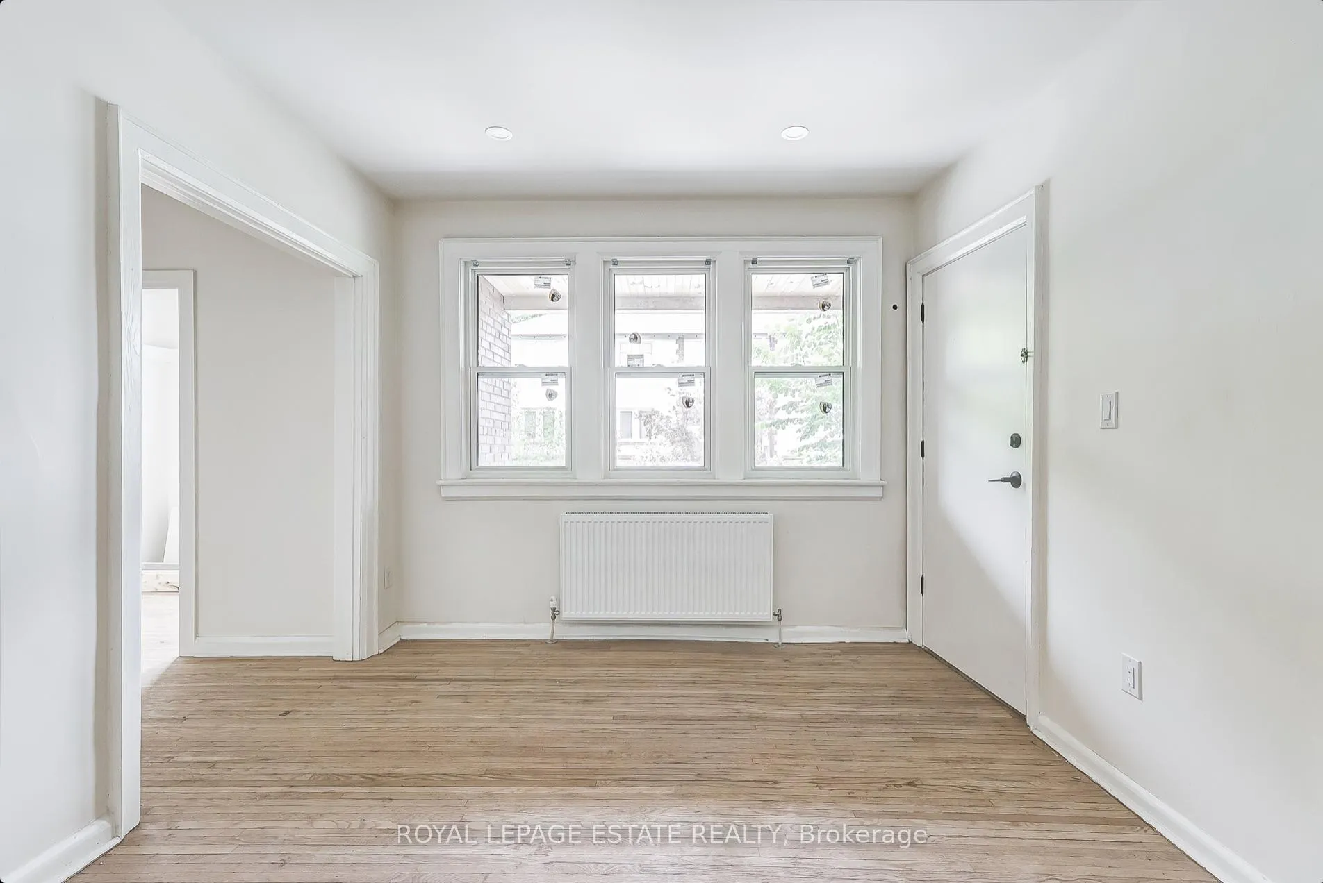 Photo 6 of 44 Wineva Avenue, Toronto, The Beaches — HOMEH