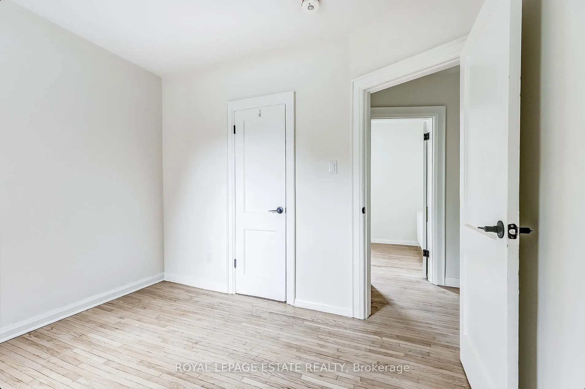 Photo 17 of 44 Wineva Avenue, Toronto, The Beaches — HOMEH