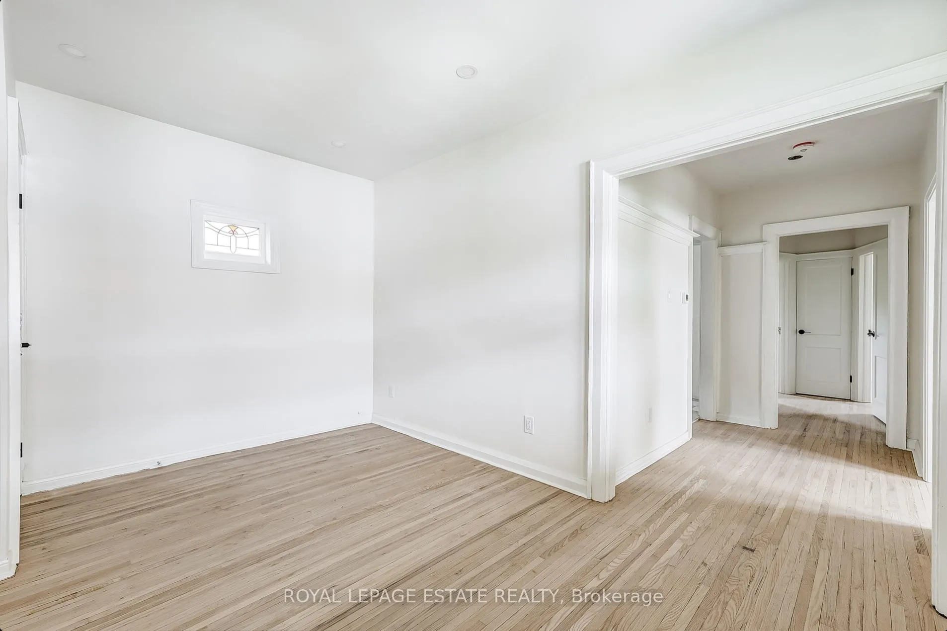 Photo 23 of 44 Wineva Avenue, Toronto, The Beaches — HOMEH