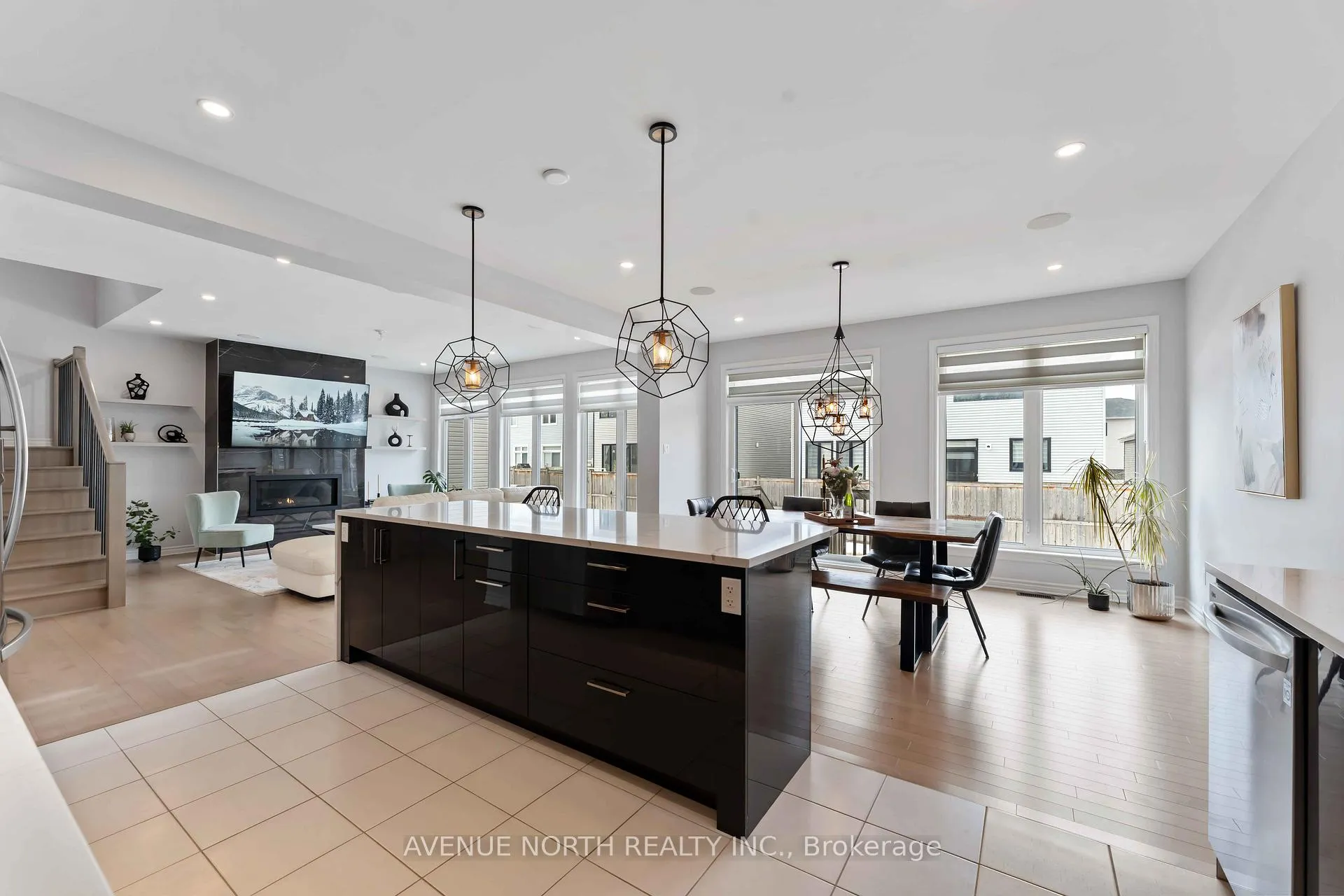 Photo 14 of 711 Moonflower Crescent, Ottawa, Blossom Park/Kemp Park/Findlay Creek — HOMEH