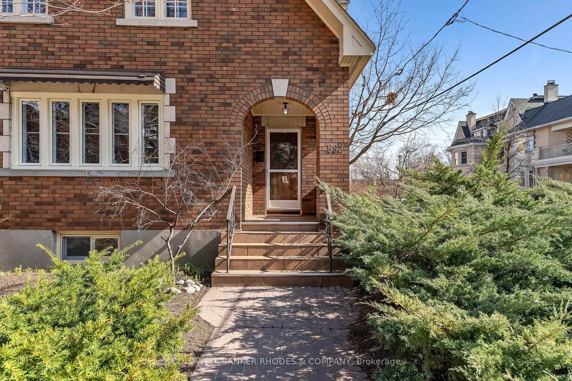 Photo 2 of 592 Besserer Street, Ottawa, Sandy Hill — HOMEH
