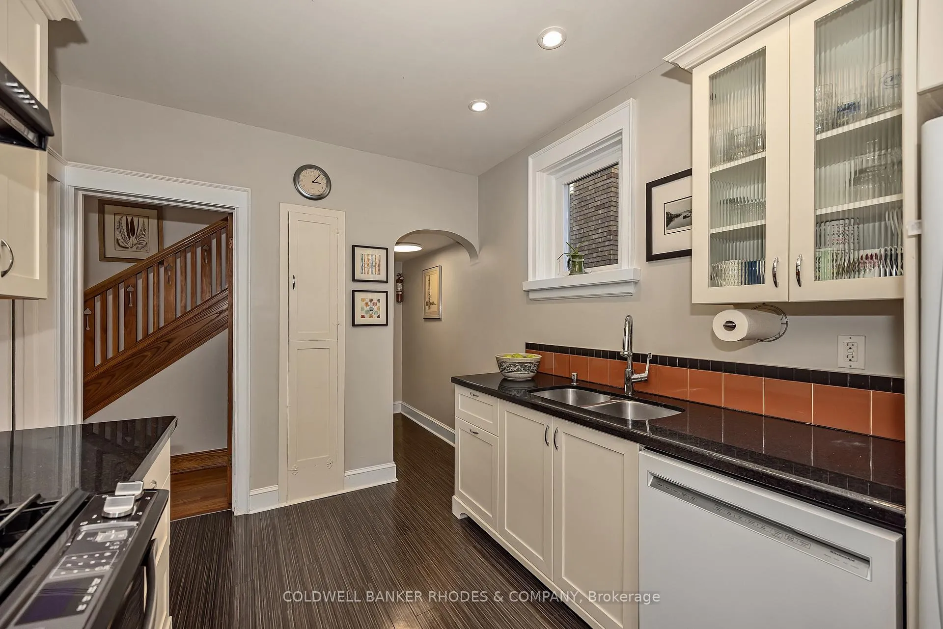 Photo 12 of 592 Besserer Street, Ottawa, Sandy Hill — HOMEH