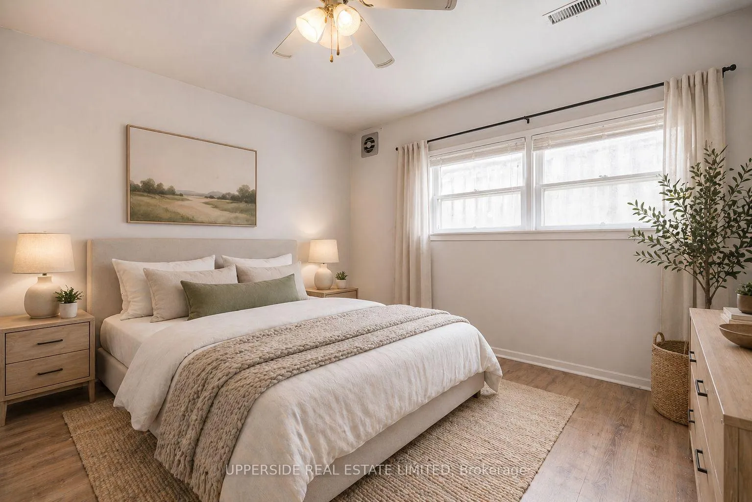 Photo 12 of 7 Balmoral Drive, Kitchener, Westmount - Kitchener — HOMEH
