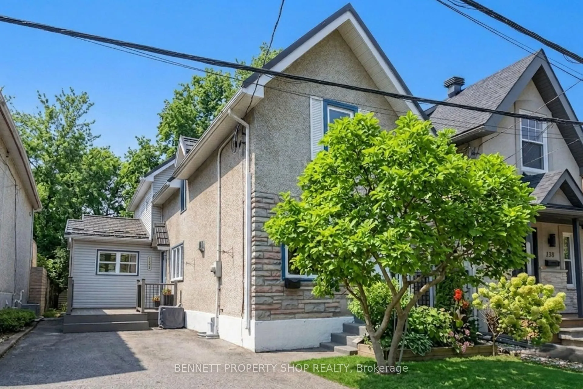 Photo 2 of 140 Drummond Street, Ottawa, Ottawa East — HOMEH