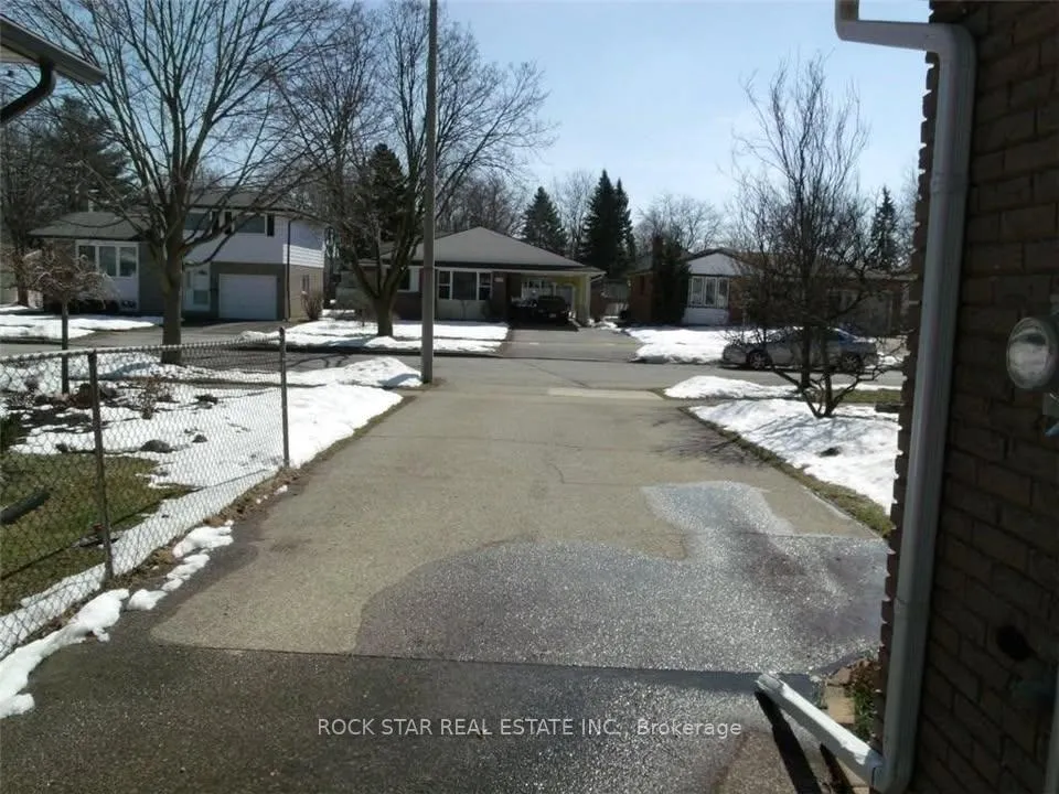 Photo 26 of 5905 Hillcrest Crescent, Niagara Falls, Church's Lane — HOMEH