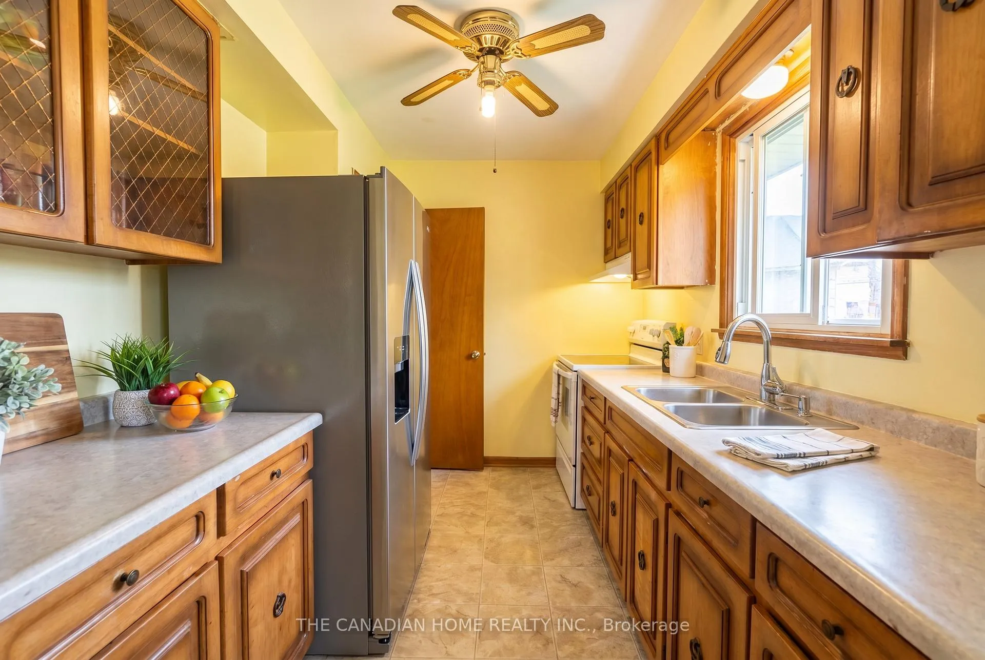 Photo 4 of 6659 Laird Road W, Puslinch, Rural Puslinch West — HOMEH