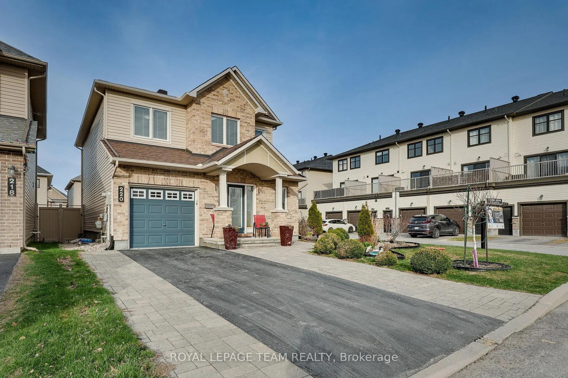 Photo 2 of 220 Mission Trail Crescent, Ottawa, Kanata - Kanata Lakes/Heritage Hills — HOMEH