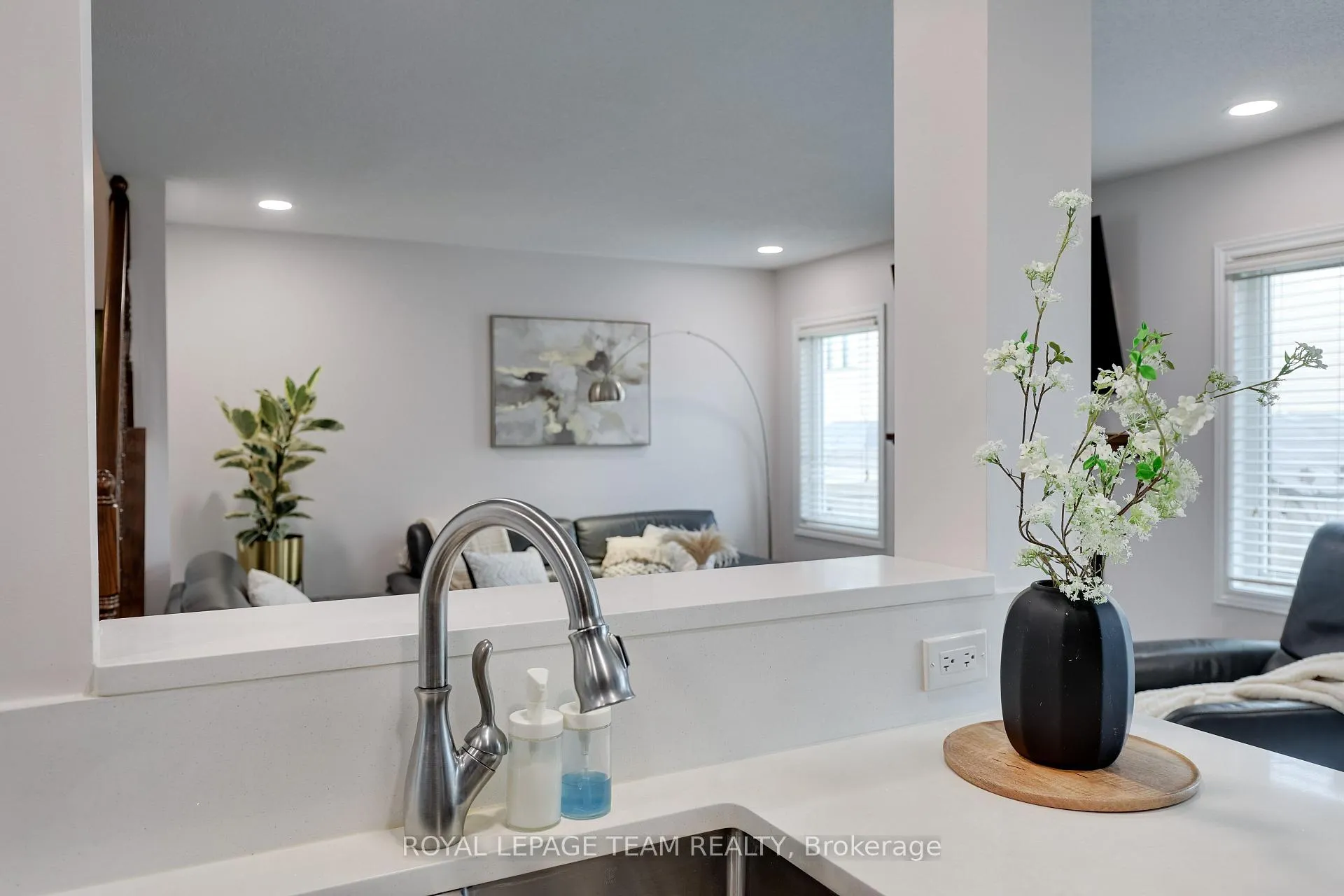 Photo 44 of 220 Mission Trail Crescent, Ottawa, Kanata - Kanata Lakes/Heritage Hills — HOMEH