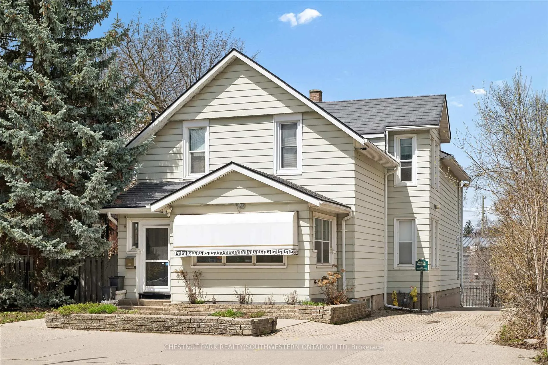 Photo of 64 Francis Street N