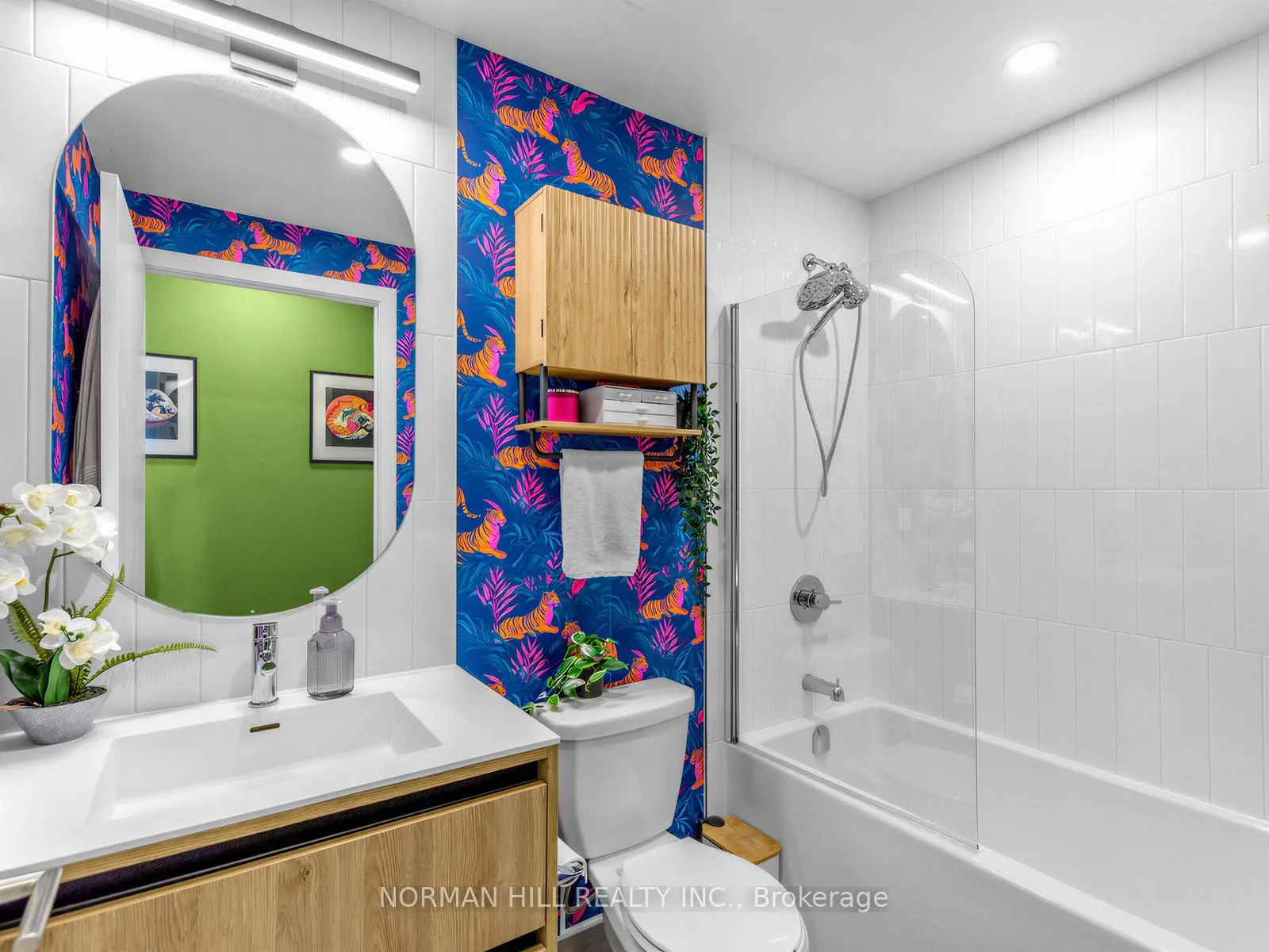 Photo 3 of Unit 701, 7950 Bathurst Street, Vaughan, Beverley Glen — HOMEH