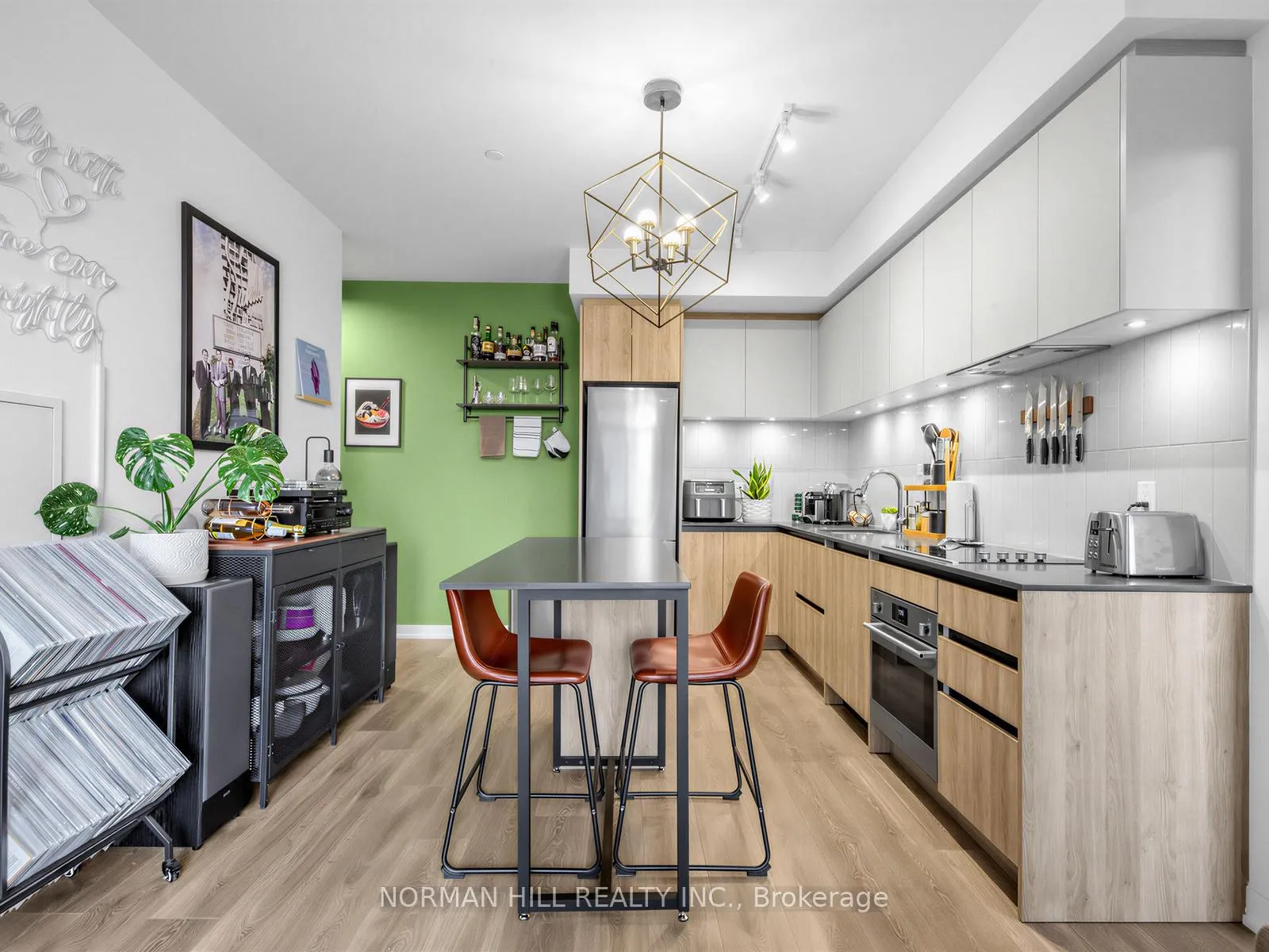 Photo 9 of Unit 701, 7950 Bathurst Street, Vaughan, Beverley Glen — HOMEH