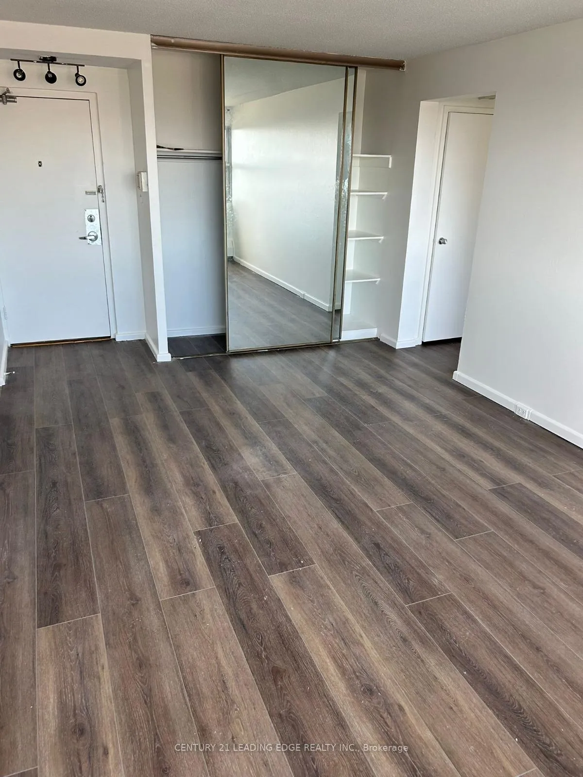 Photo 5 of Unit 2505, 735 Don Mills Road, Toronto, Flemingdon Park — HOMEH