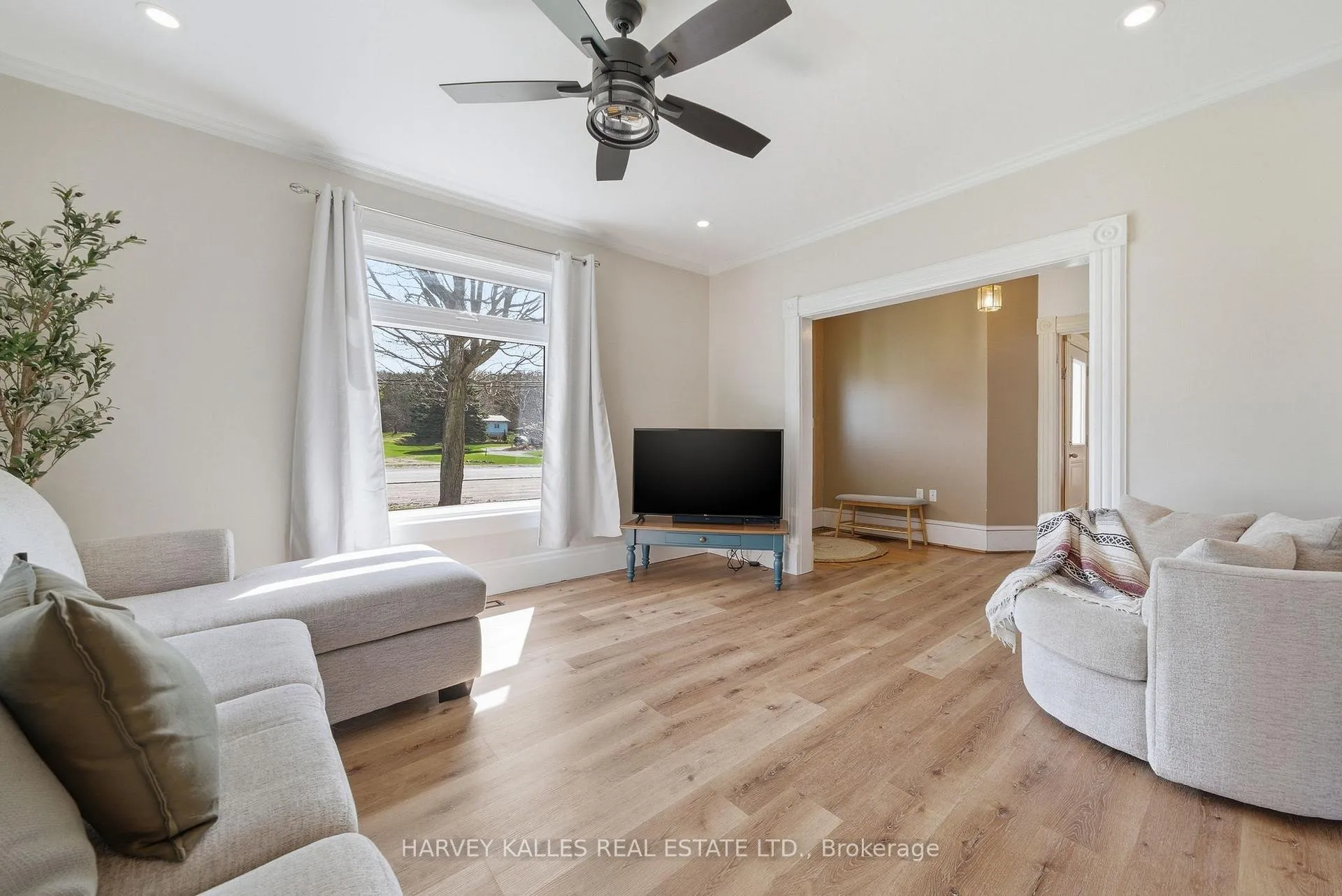 Photo 8 of 206 County Road 10, Prince Edward County, South Marysburg Ward — HOMEH