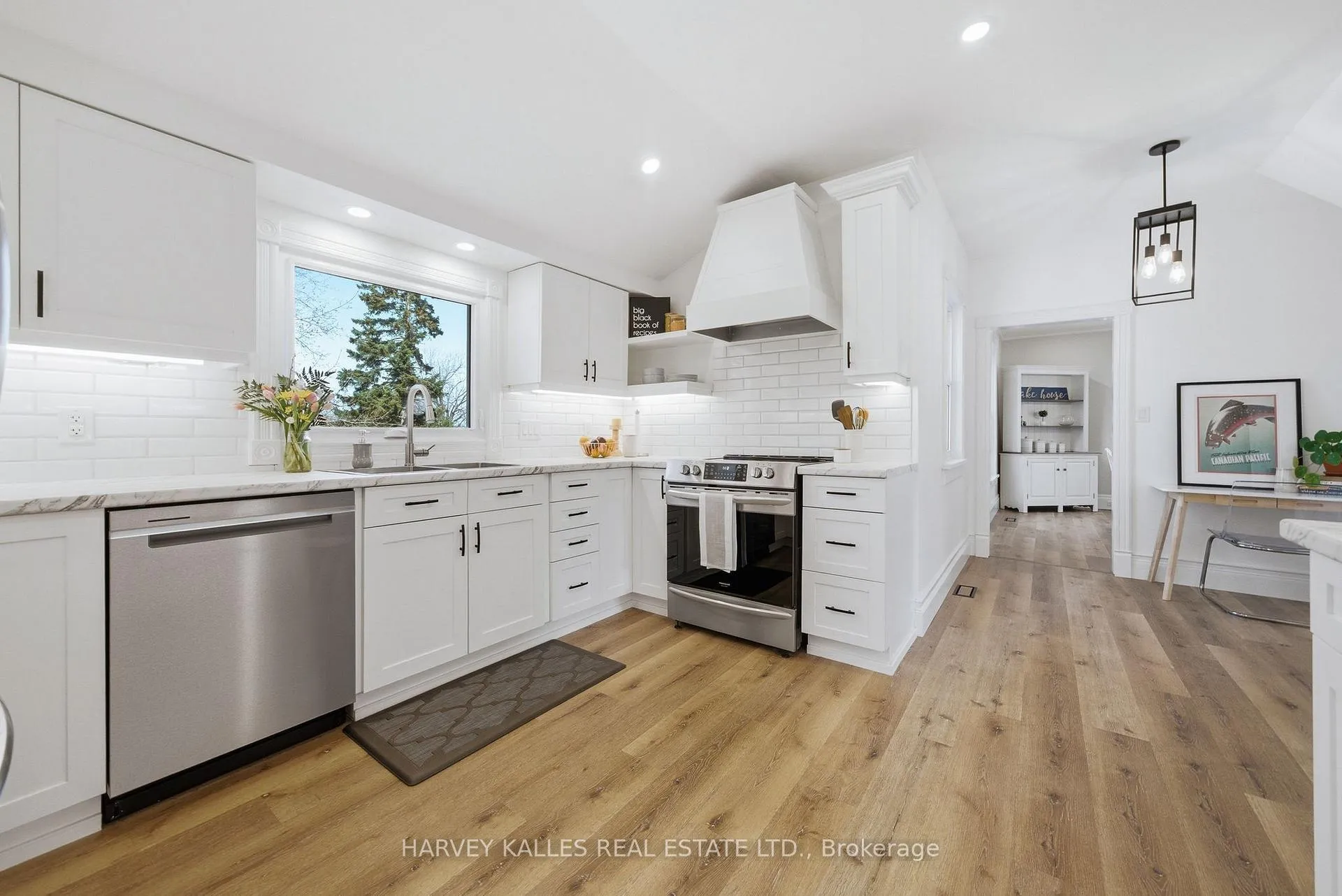 Photo 13 of 206 County Road 10, Prince Edward County, South Marysburg Ward — HOMEH