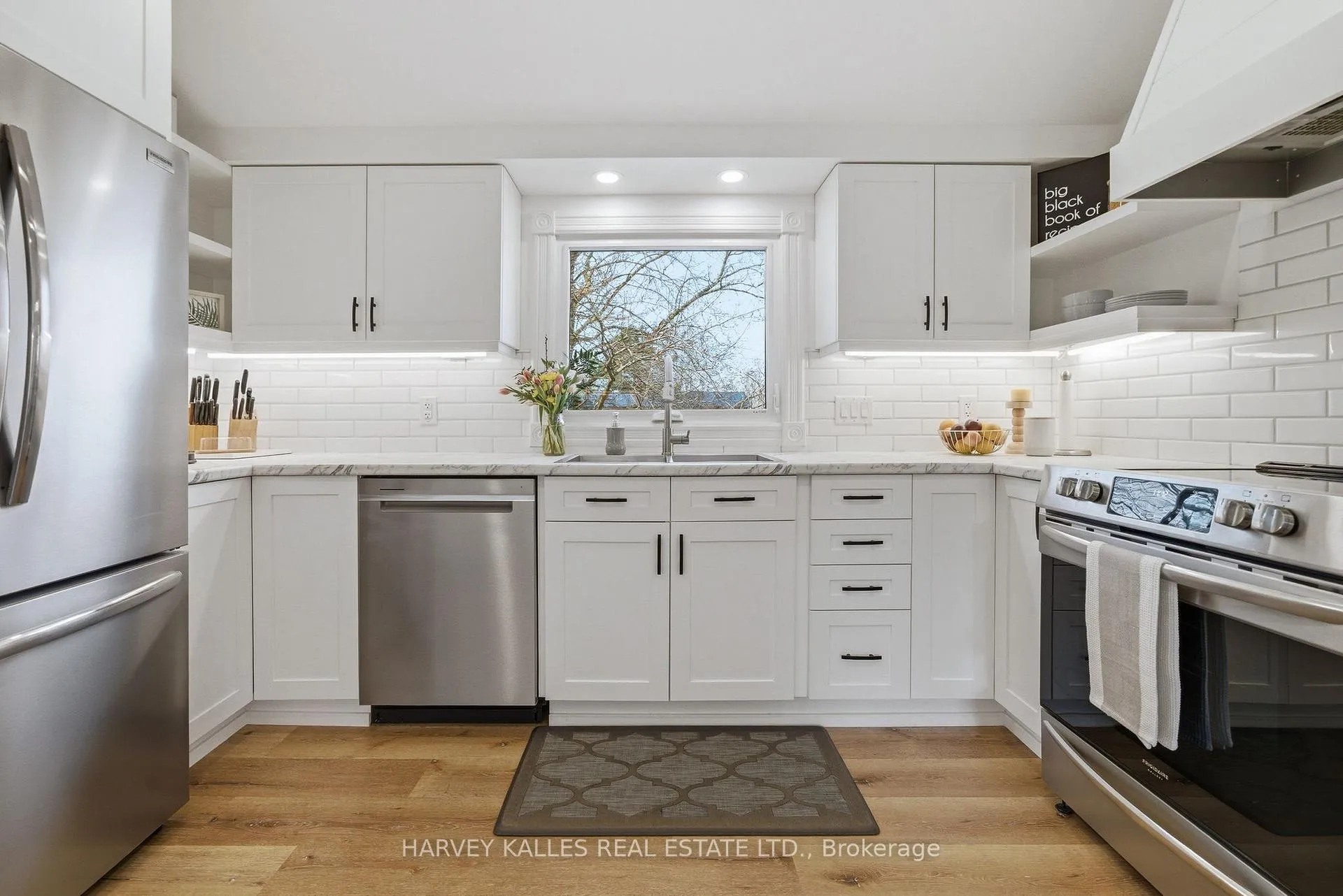 Photo 15 of 206 County Road 10, Prince Edward County, South Marysburg Ward — HOMEH