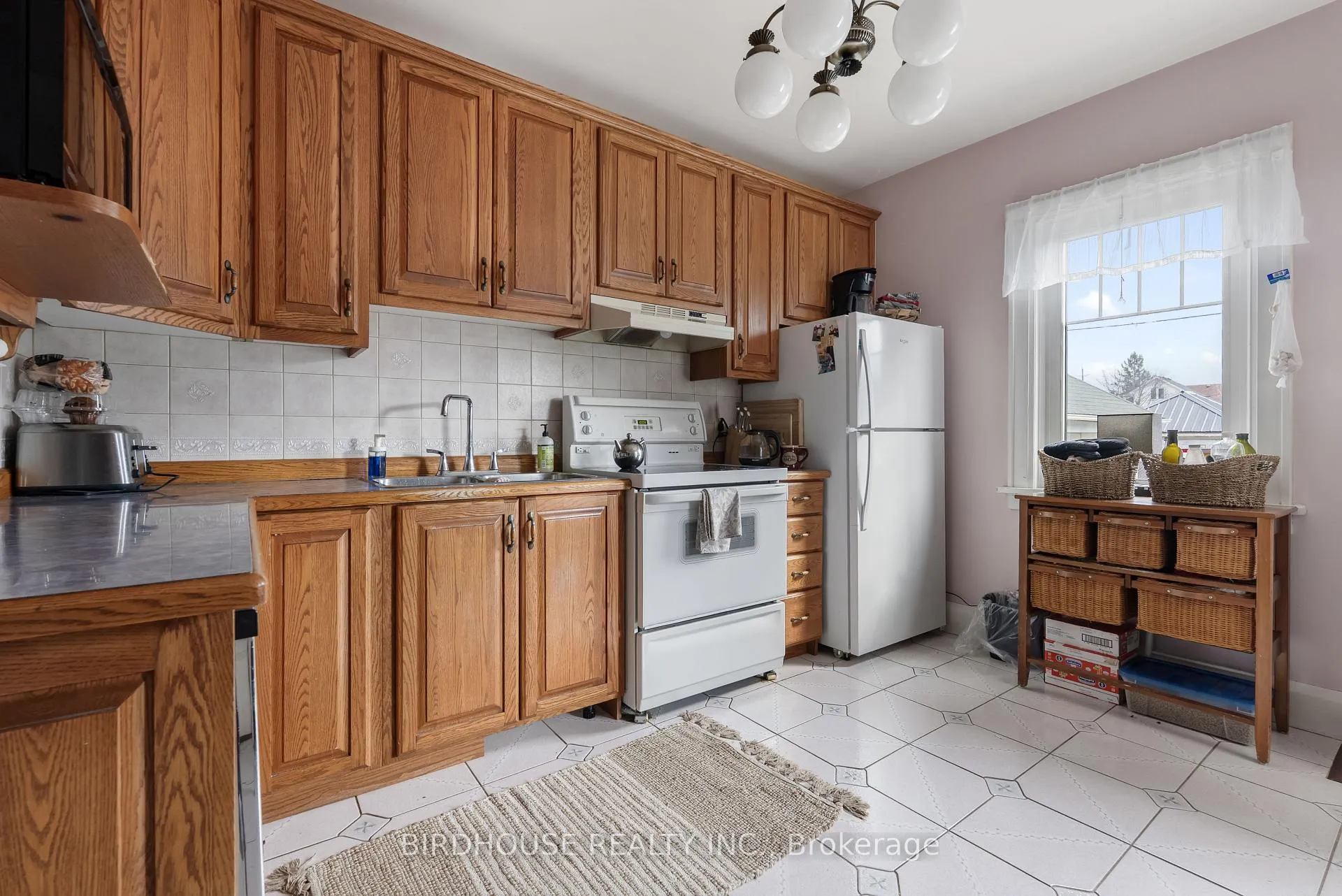 Photo 10 of 490 George Street S, Peterborough, Town Ward 3 — HOMEH