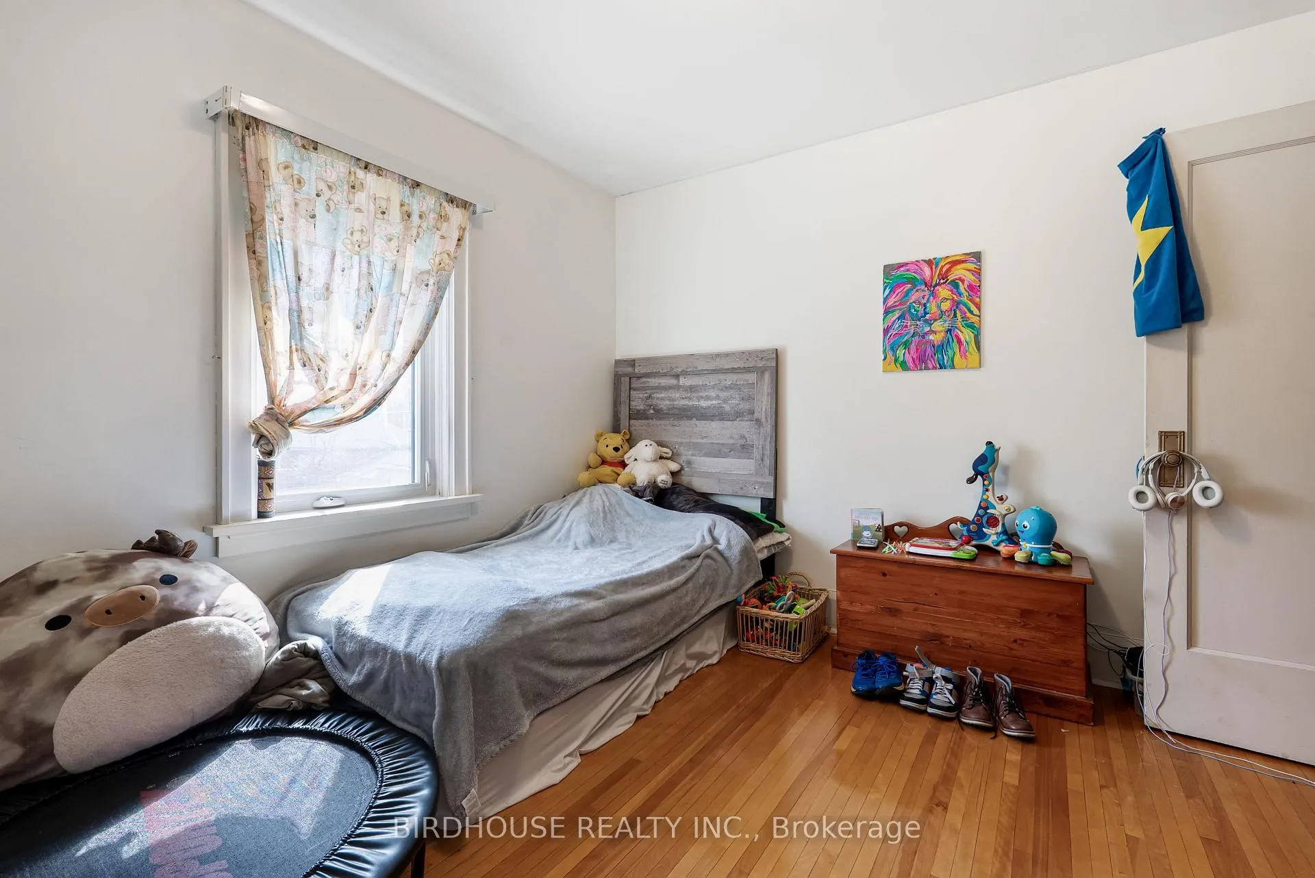 Photo 16 of 490 George Street S, Peterborough, Town Ward 3 — HOMEH