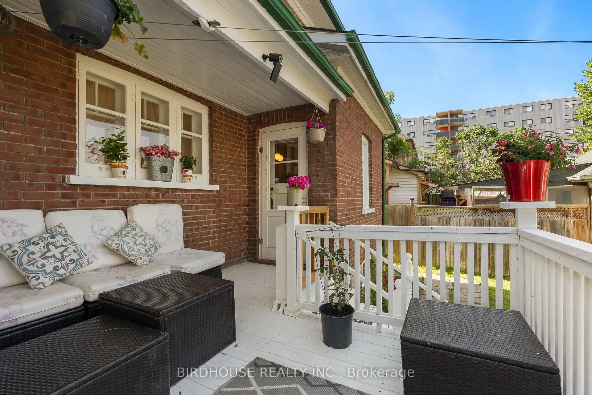 Photo 22 of 490 George Street S, Peterborough, Town Ward 3 — HOMEH