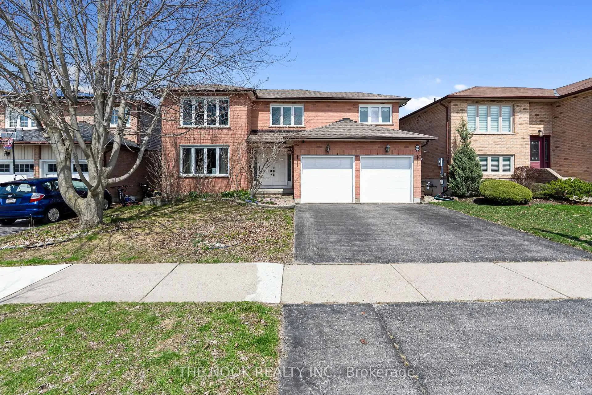 Photo 2 of 98 Devondale Street, Clarington, Courtice — HOMEH