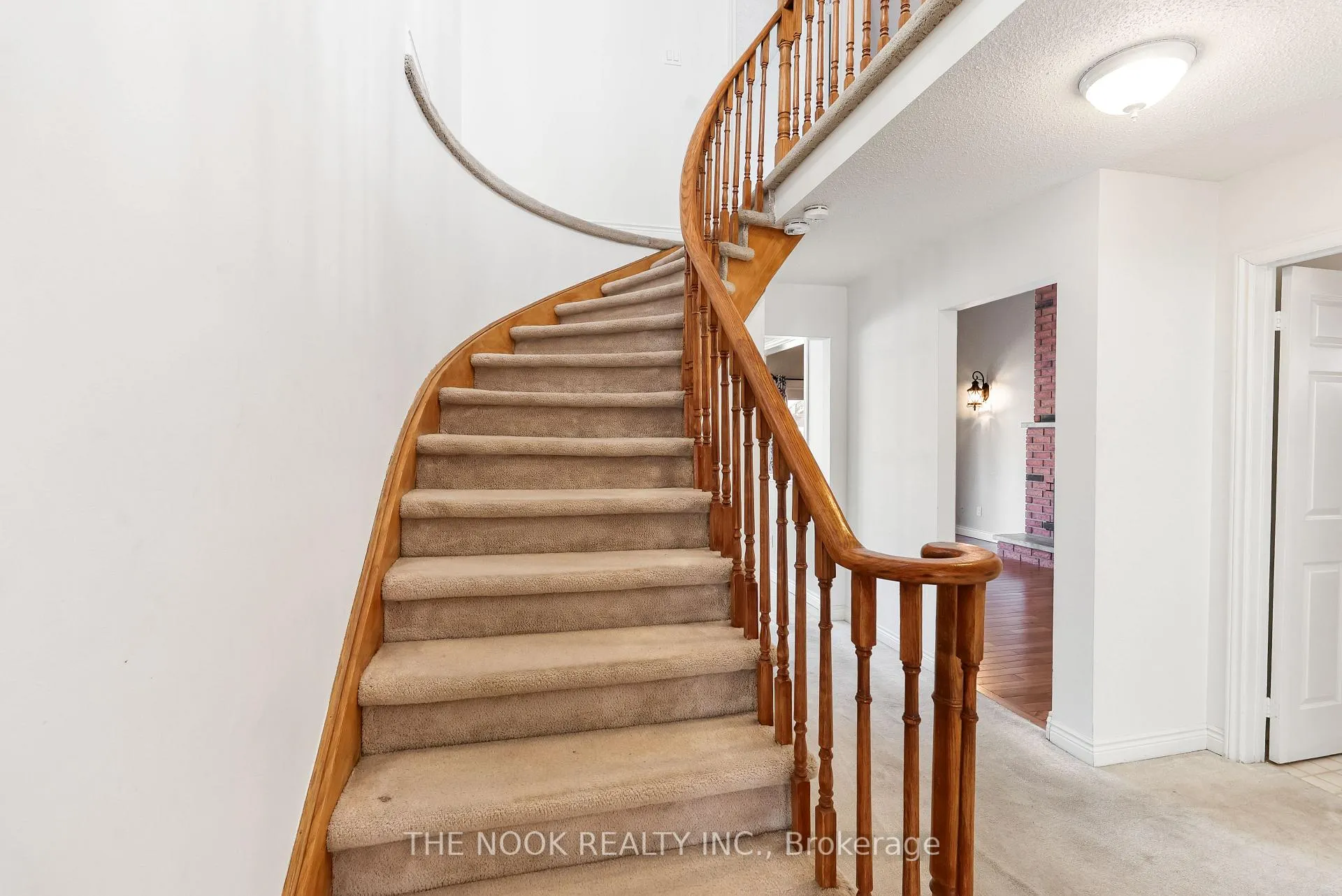 Photo 23 of 98 Devondale Street, Clarington, Courtice — HOMEH