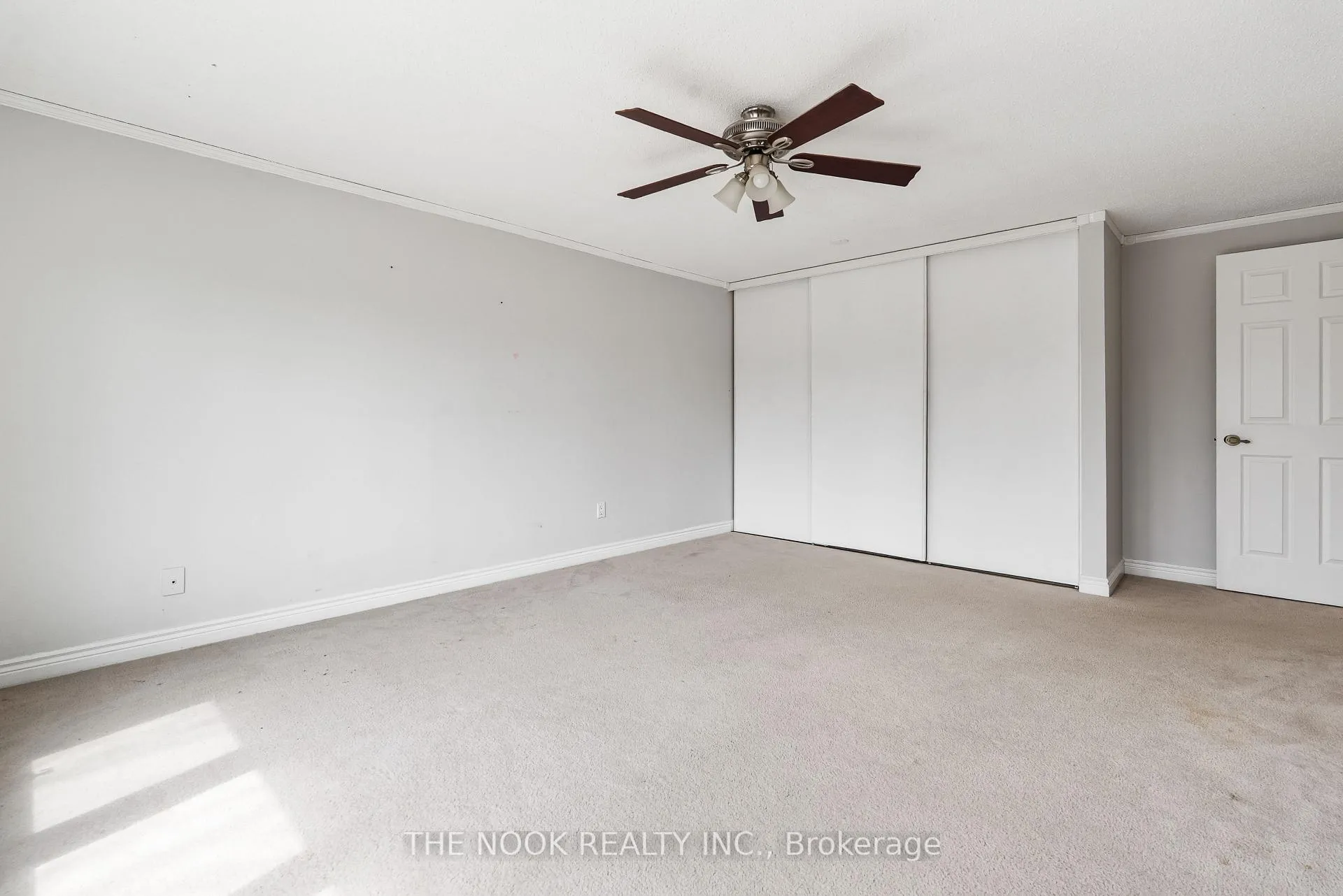 Photo 33 of 98 Devondale Street, Clarington, Courtice — HOMEH