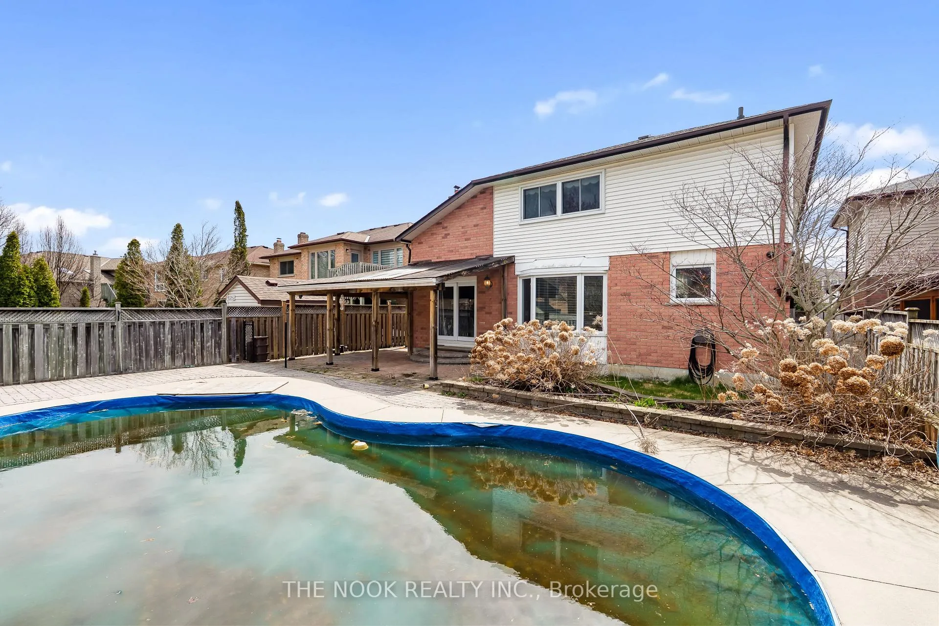 Photo 40 of 98 Devondale Street, Clarington, Courtice — HOMEH