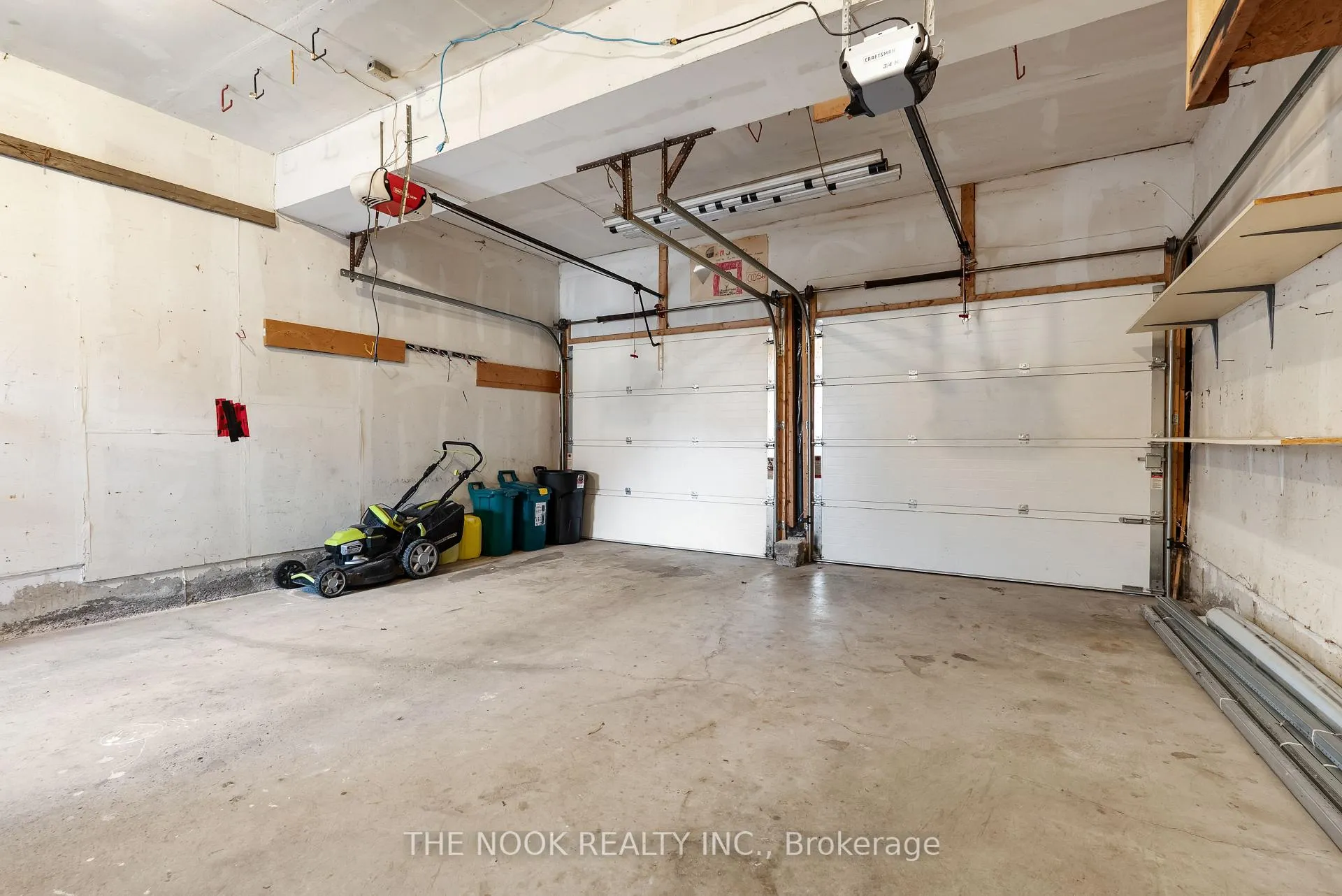 Photo 44 of 98 Devondale Street, Clarington, Courtice — HOMEH