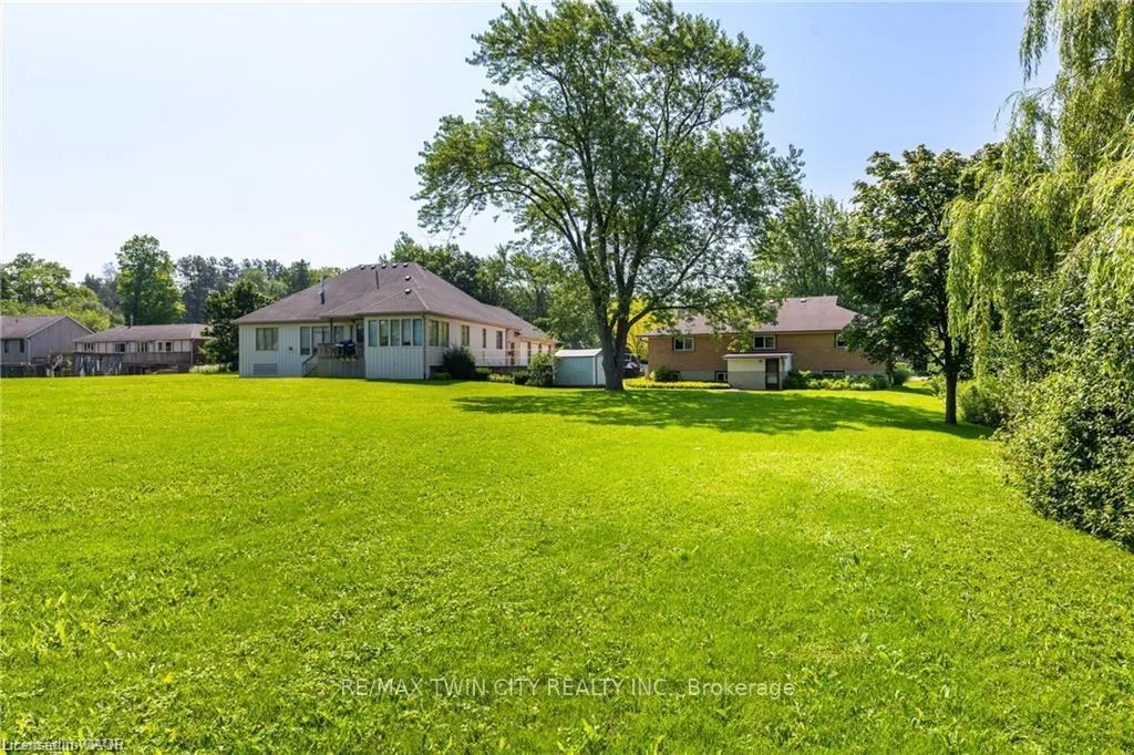 Photo 16 of 1398 Doon Village Road, Kitchener — HOMEH