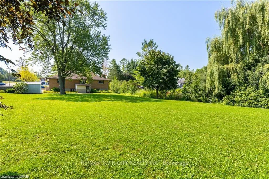 Photo 17 of 1398 Doon Village Road, Kitchener — HOMEH