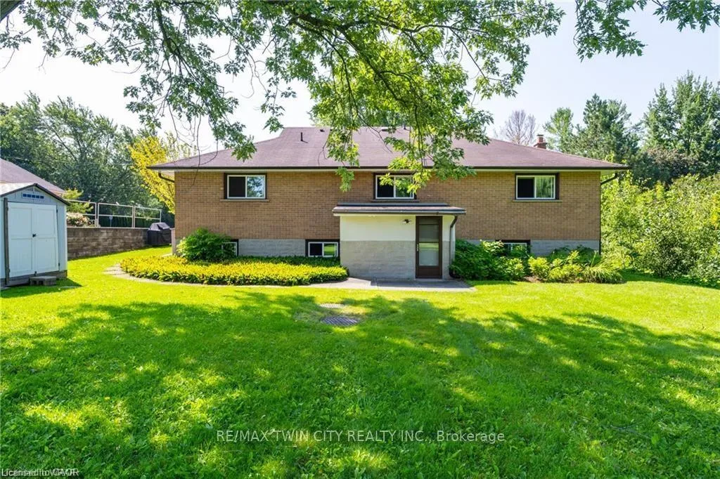 Photo 18 of 1398 Doon Village Road, Kitchener — HOMEH