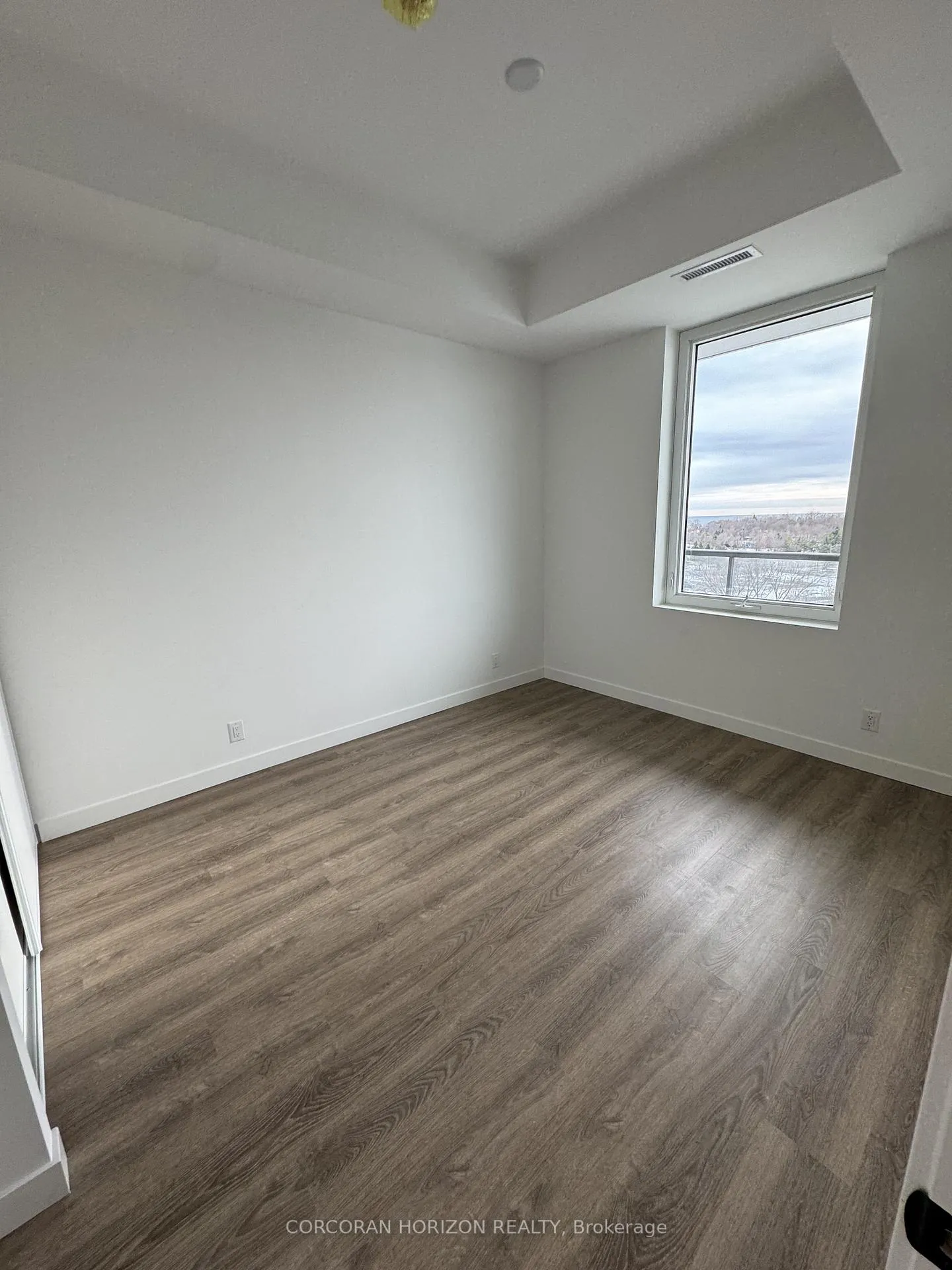 Photo 6 of Unit 810, 1050 Eastern Avenue, Toronto, Greenwood-Coxwell — HOMEH